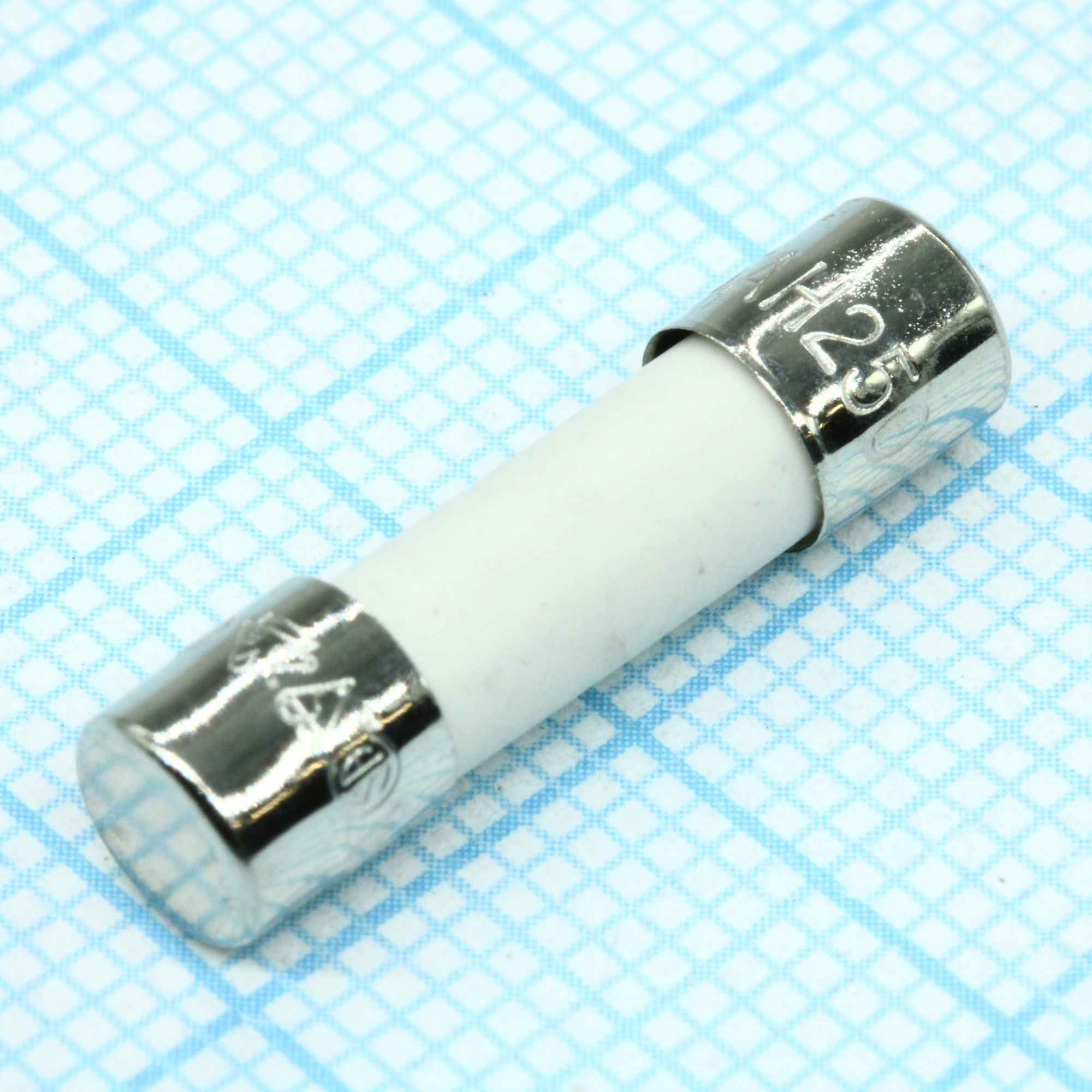 02161.25MXP - Миниатюрный быстродействующий предохранитель 1.25А 250В 5X20мм в керамическом корпусе россыпь