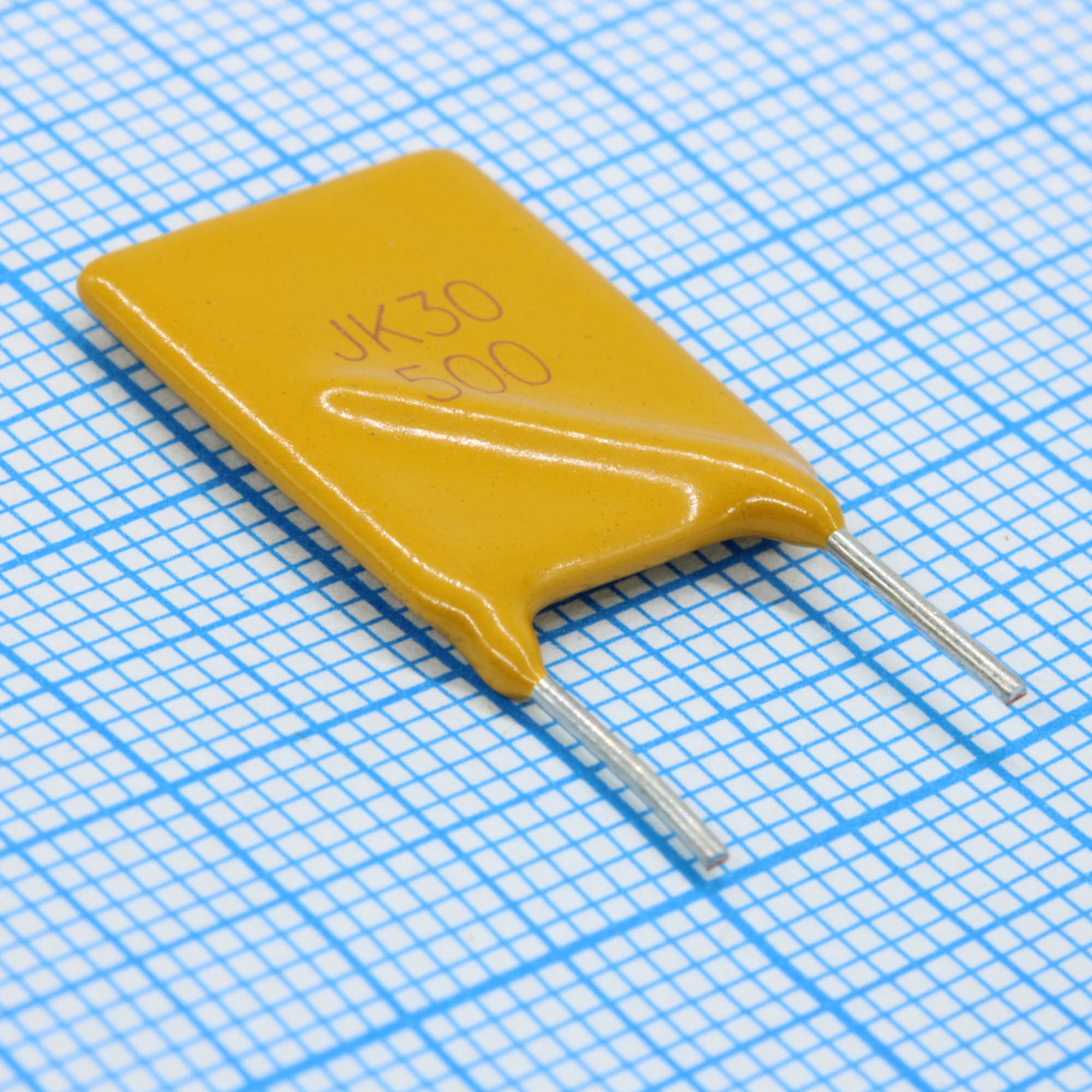 JK30-500 - Предохранитель самовосстанавливающийся 30В 40A 5А(удержание) 10А(отключение) 14.5сек 3Вт 10Ом перед отключением