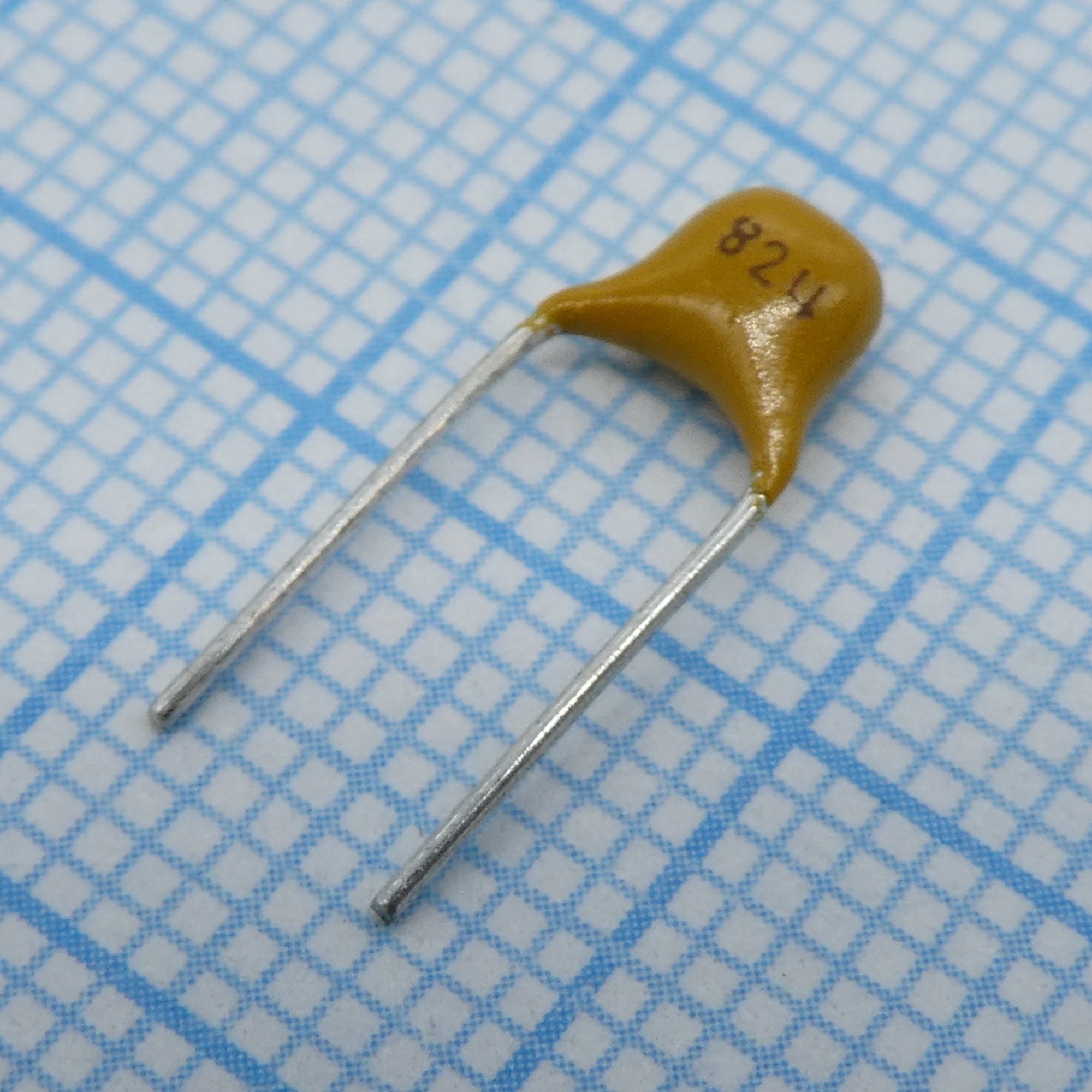 TS170R1H824Z8BFB0R - Конденсатор керамический многослойный 0.82мкФ 50В Y5V +80%-20% радиальный 5.08мм 85°C россыпь