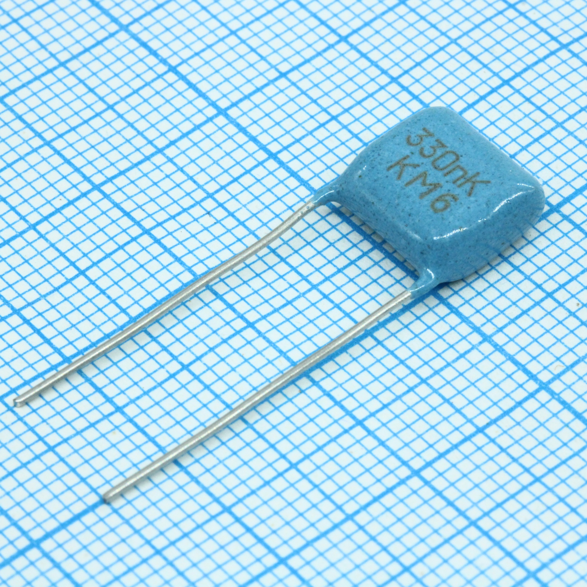 К73-17-63-0.33  10% - Конденсатор металлопленочный полиэтилентерефталатный 63В 0.33мкФ ±10%