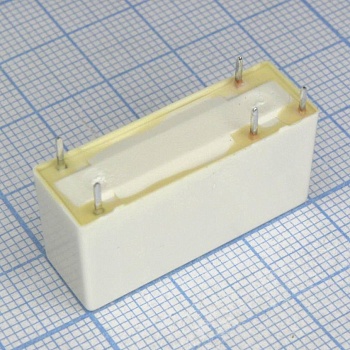 43.41.7.012.2000 - Низкопрофильное миниатюрное электромеханическое реле; монтаж
 на печатную плату; выводы с шагом 3.2мм; 1CO 10A; контакты AgCdO;
катушка 12В DС (чувствит.); степень защиты RTII