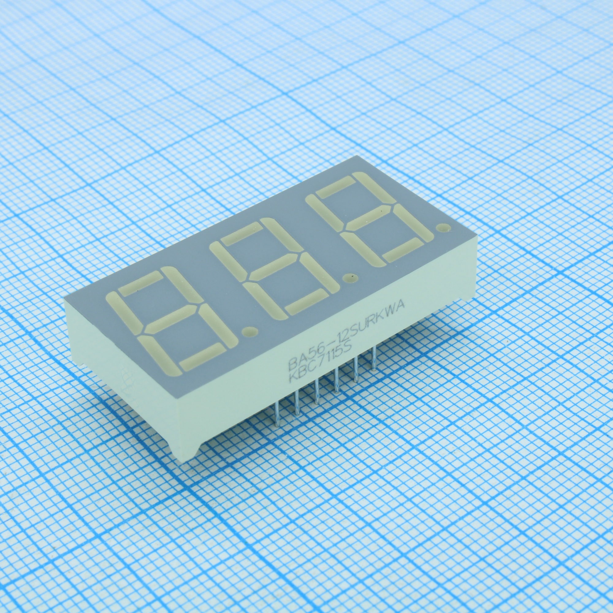 BA56-12SURKWA - 3-х разрядный индикатор/14,22мм/красный/630нм/9-22мкд