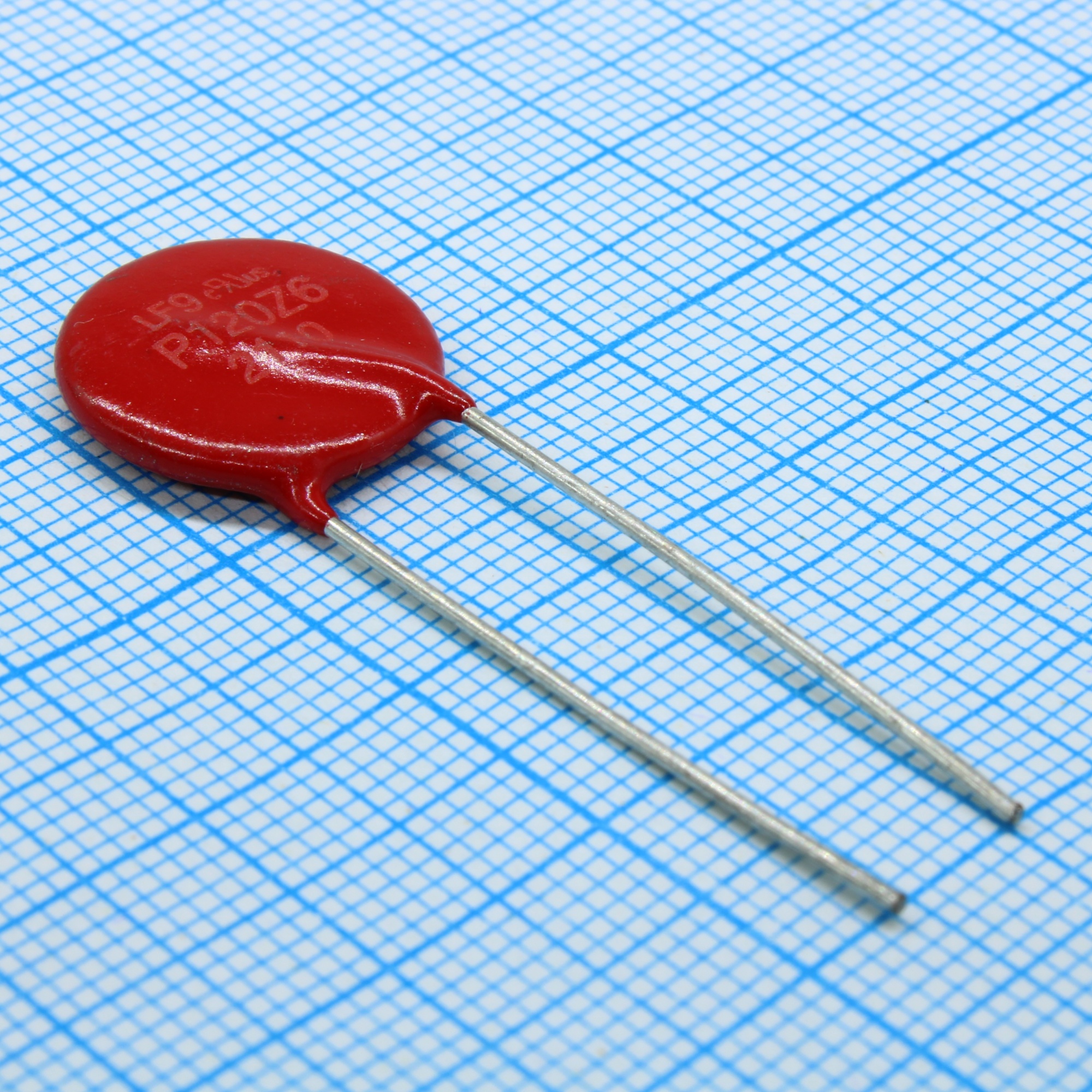 V120ZA6P - Варистор 75Vac/102Vdc, 500A,132 V(1mA), радиальные выводы, россыпь