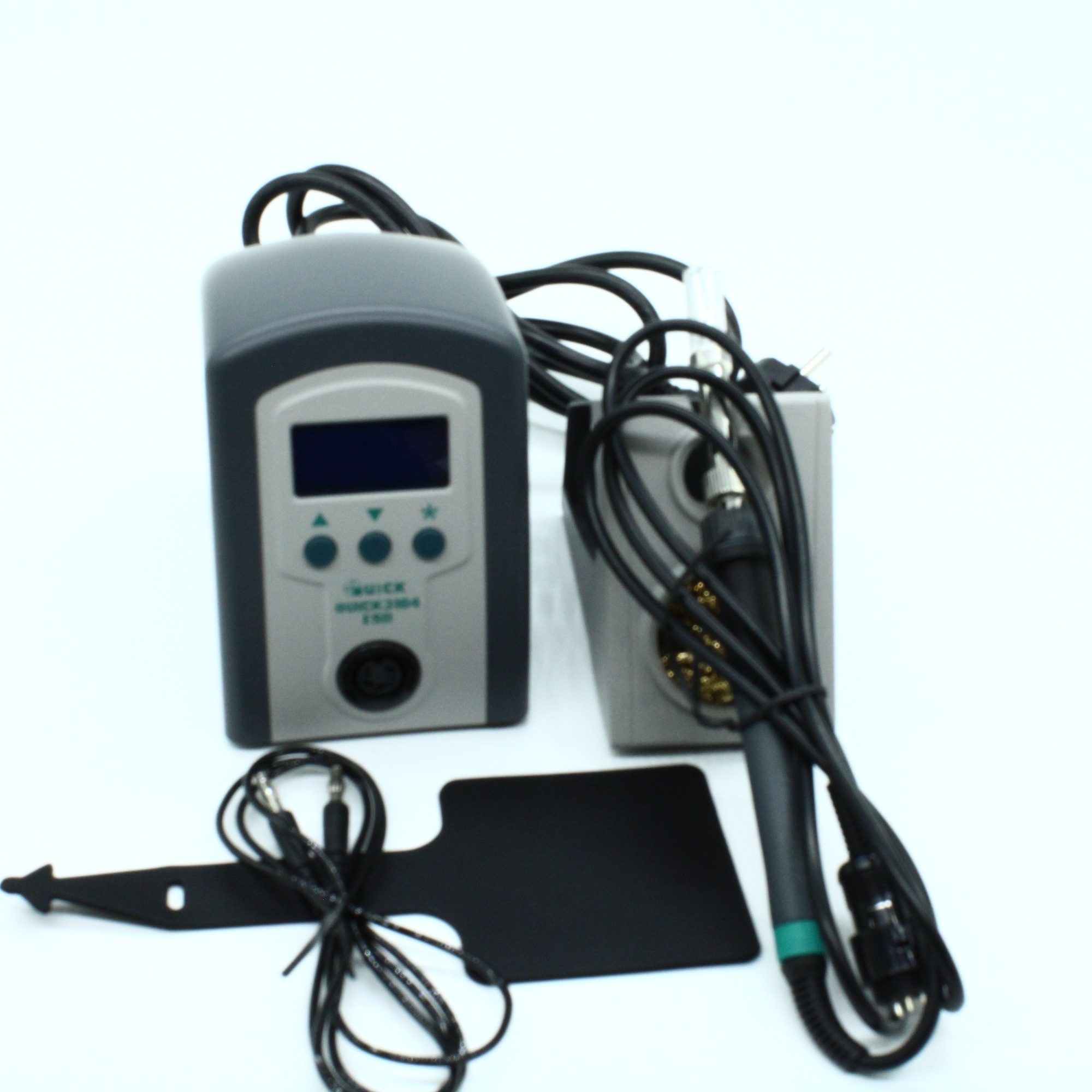 QUICK 3104 ESD - Паяльная станция 80 Вт, 100°С-450°С, в комплекте паяльник с жалом Quick QSS960-T-I