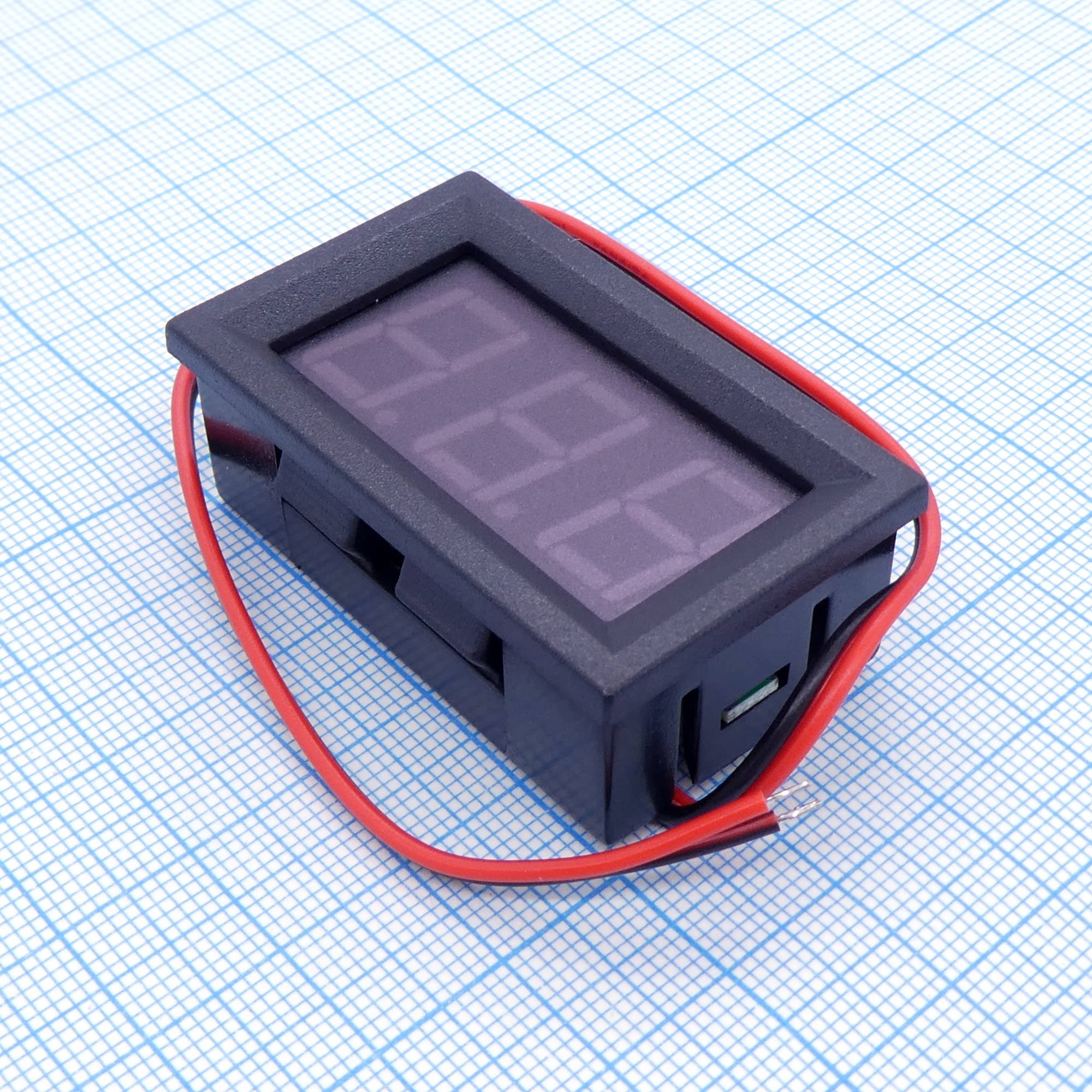 Вольтметр в корпусе 0.56" 4.5-30В зелён. - диапазон измеряемого напряжения 4.5-30В DC; высота символов на индикаторе 14.2мм (0.56"); размеры 48х29х22мм; цвет индикатора: зеленый; рабочая температура от -20 до +65С