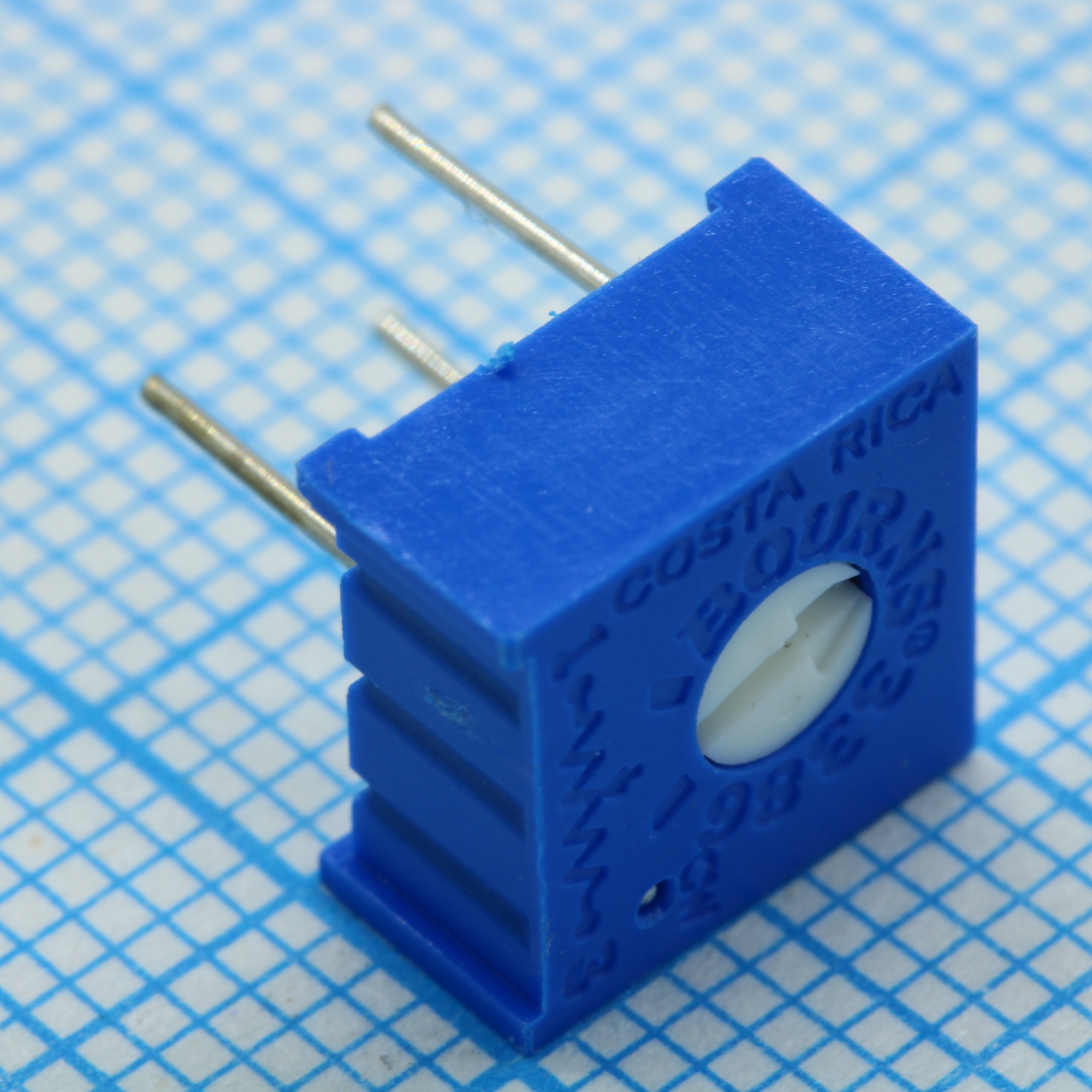 3386F-1-203LF - Потенциометр однооборотный керметный 20кОм 0.5Вт ±10% PC PIN