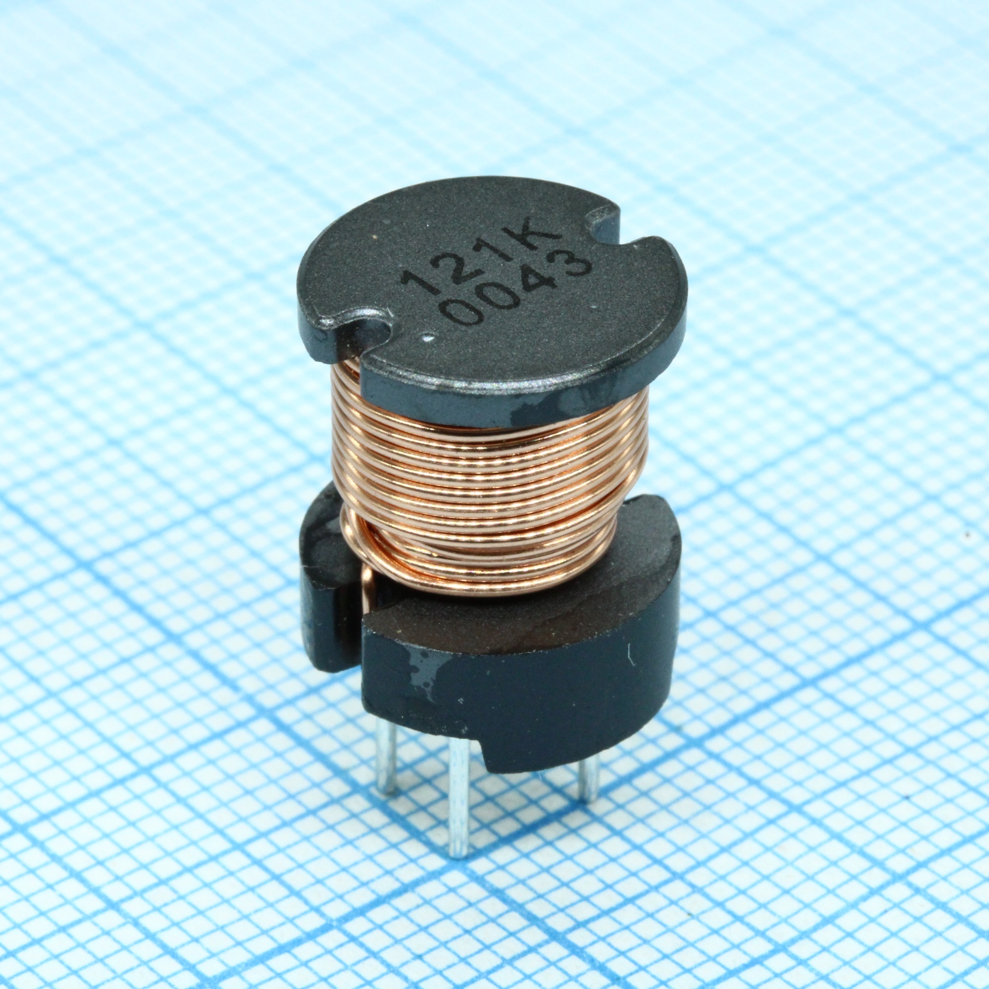 RCH1216BNP-121K - Силовая индуктивность 120мкГн ±10% 2.6А 0.134Ом радиальная без магнитного экрана