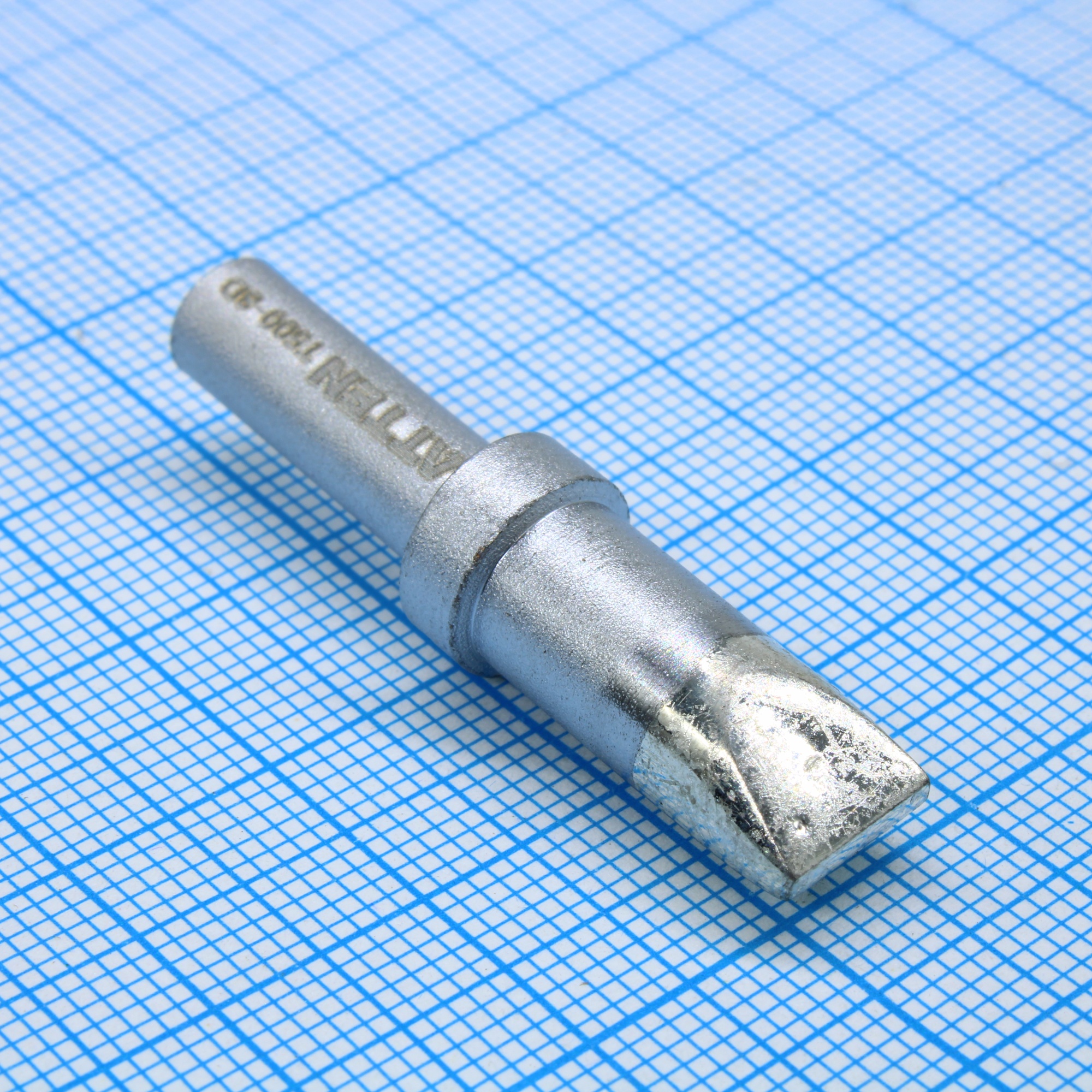 T500-8D - Жало для паяльной станции ST1503/ST1503D клин 8х2.5мм