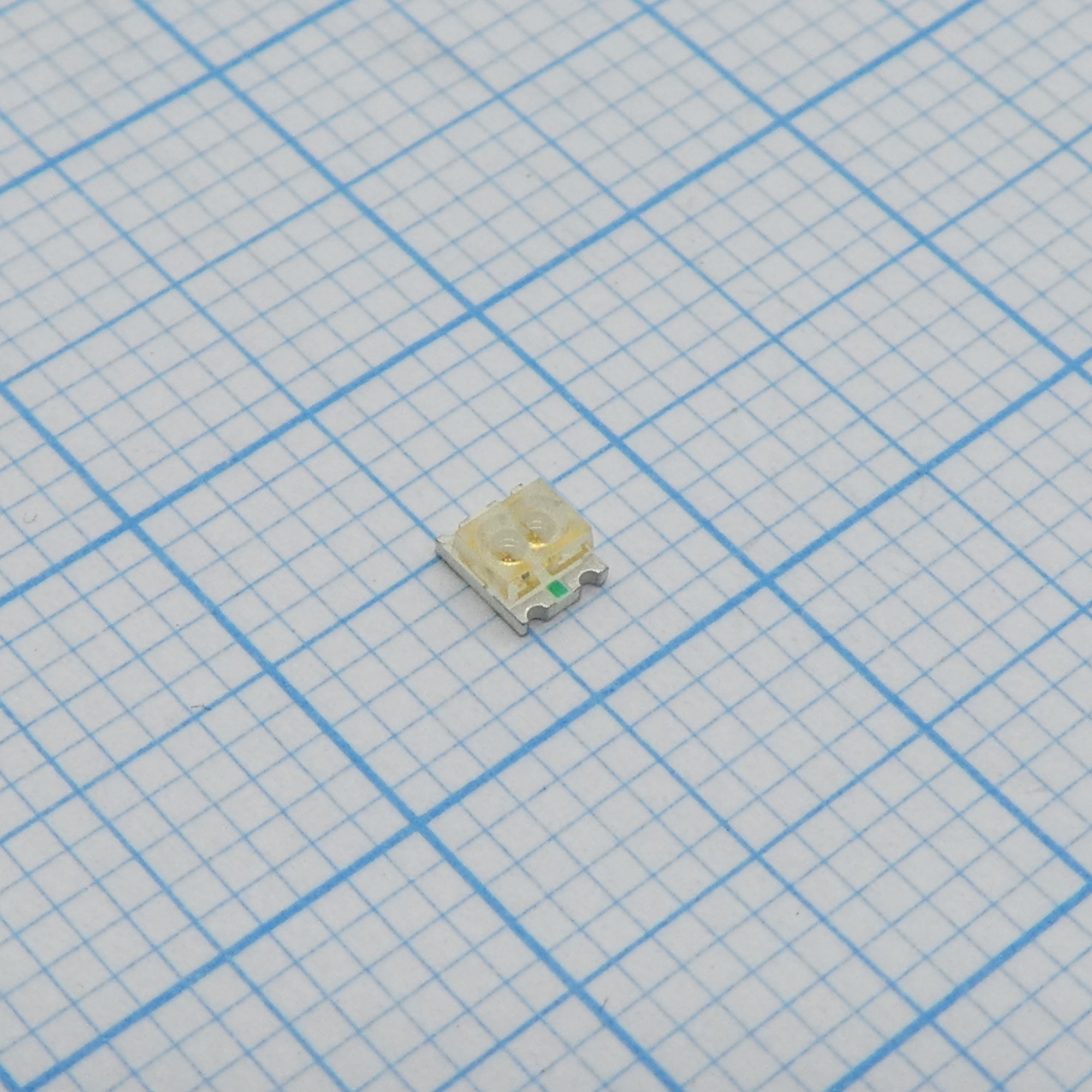 KPBL-3025SURKZGC - Светодиод smd 3х2,5мм/красный/630нм/500-1000мкд - зеленый/525нм/700-1900мкд/прозрачный/50°