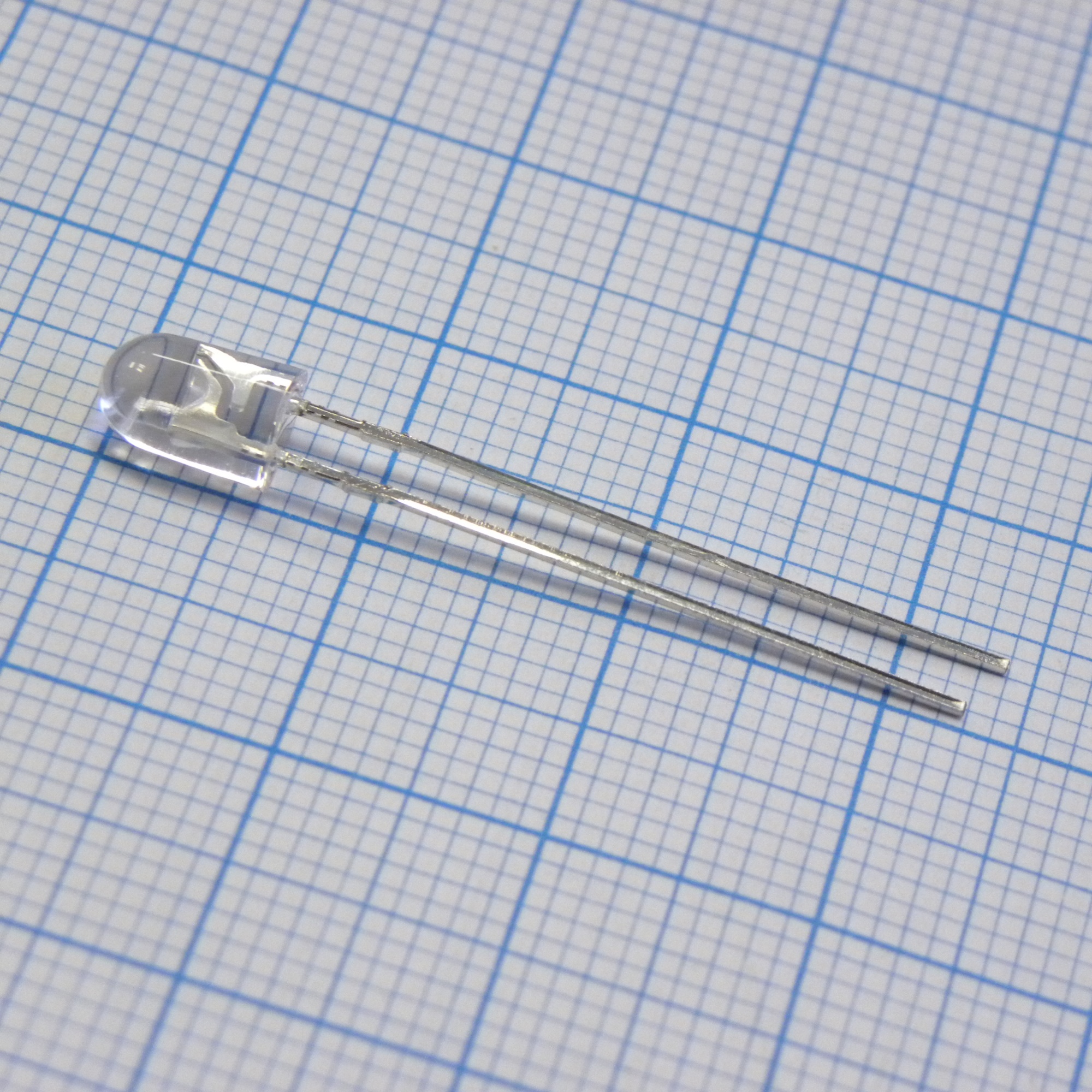 L-5603QBC-D - Светодиод 5,2х3,8мм овальный/синий/465нм/480-1100мкд/прозрачный/30°-90°