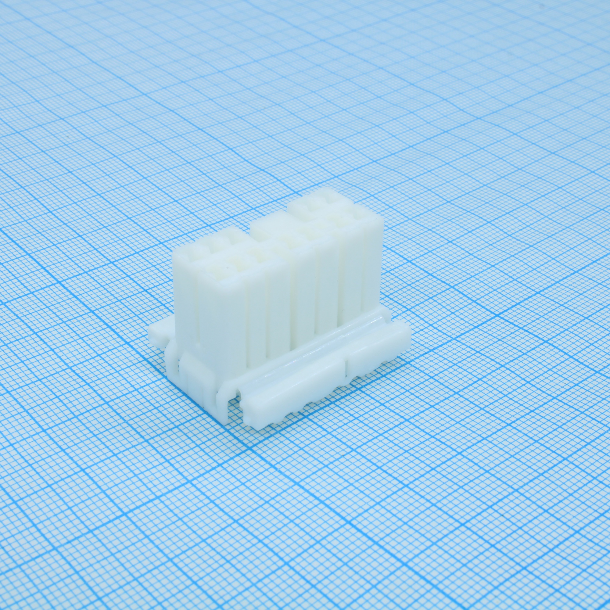 173851-1 - Кожух разъема  PL 12 контакт(ов) белый обжим кабеля автомобильного применения лоток