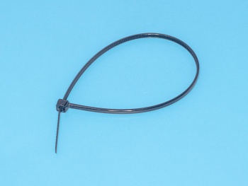 CV-200MW-UV - Стяжка 200x2,5мм с защитой от УФ, черная, упак. 100 шт.