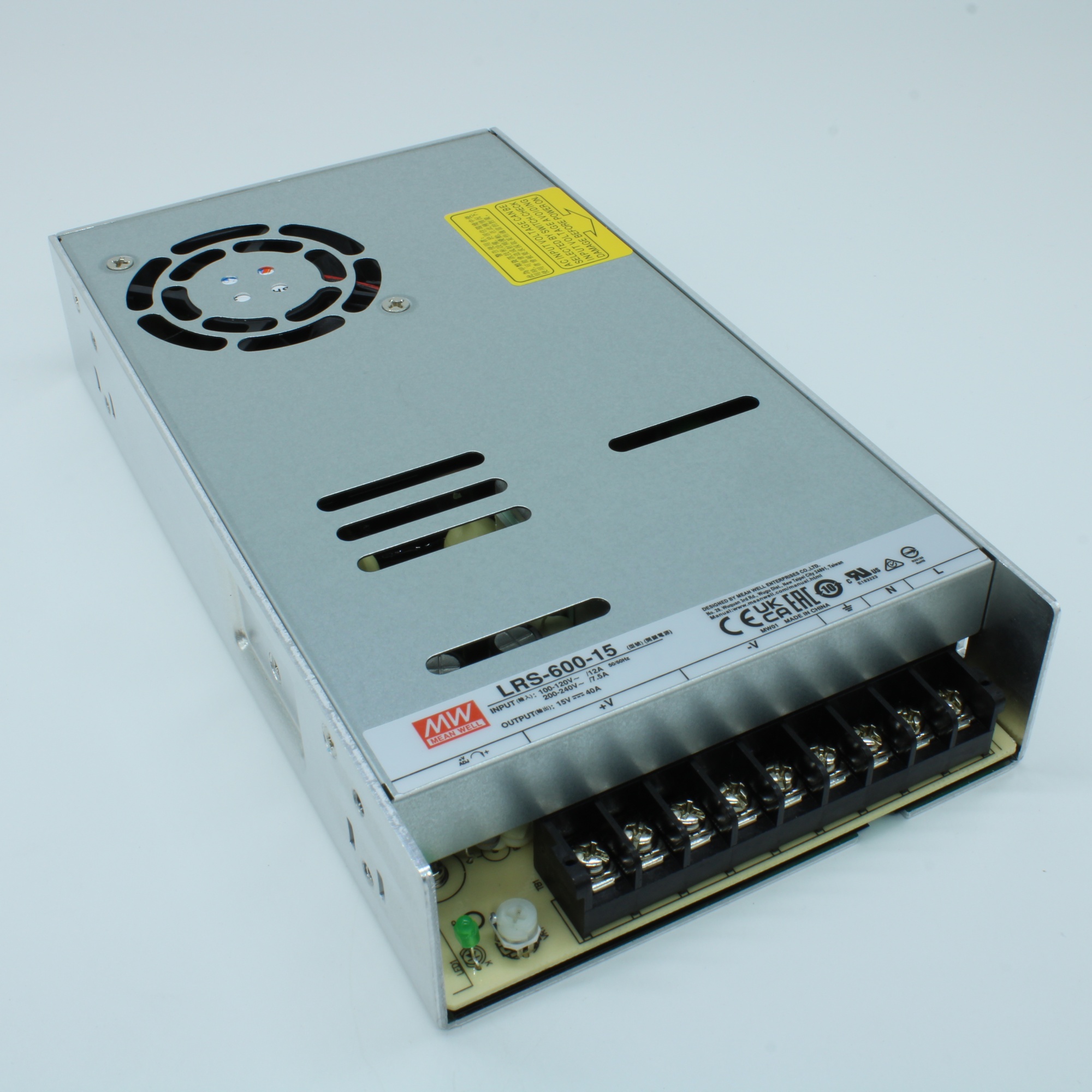 LRS-600-15 - AC-DC, 600Вт, вход 90…264В AC (переключатель), 47…63Гц, выход 15В/40A, рег.вых=14.25…16.5В, изоляция 3000В AC, в кожухе 225х124х41мм, -20…+65°С