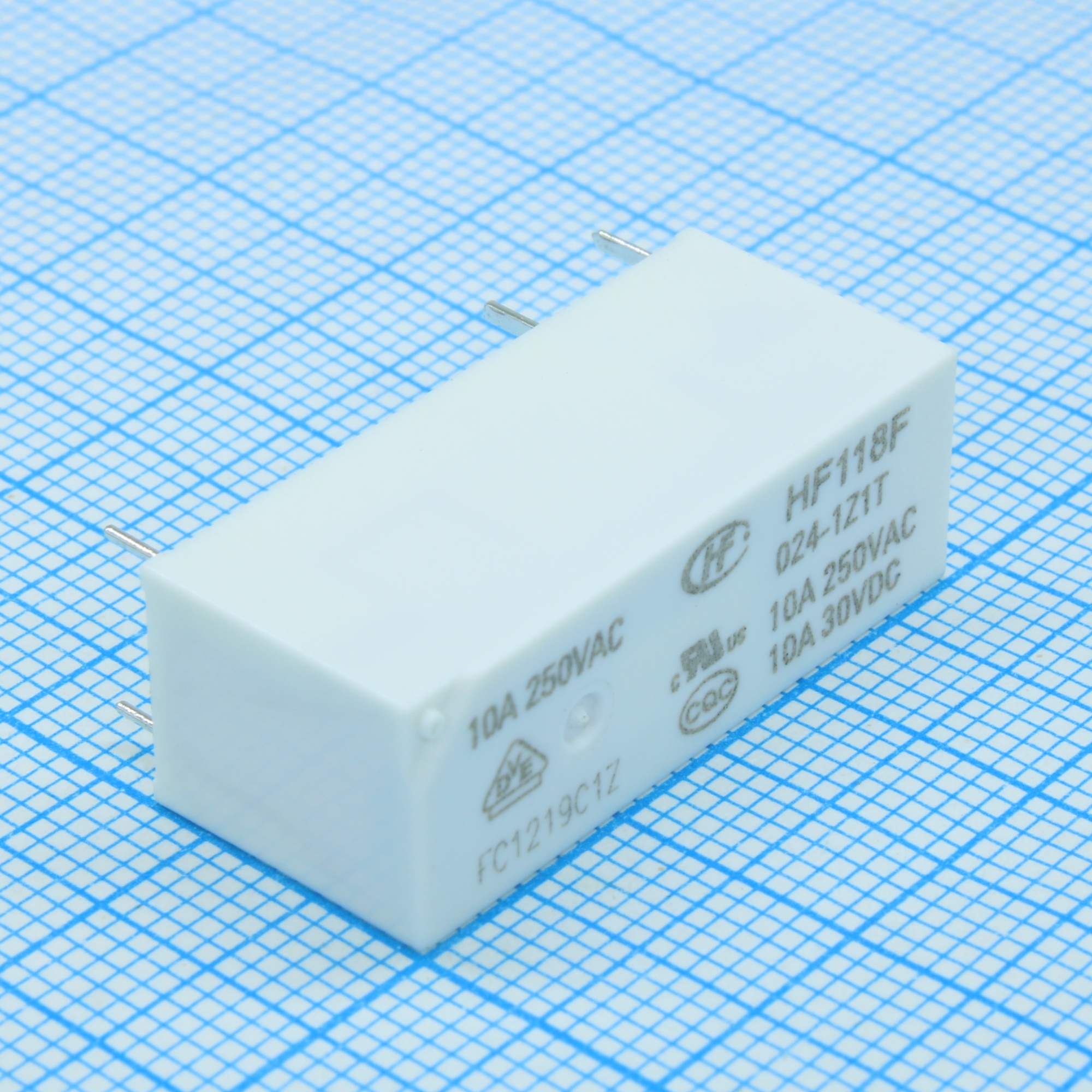 HF118F/024-1Z1T - Реле силовое, 24VDC 8A SPDT (28,8x10x15мм)