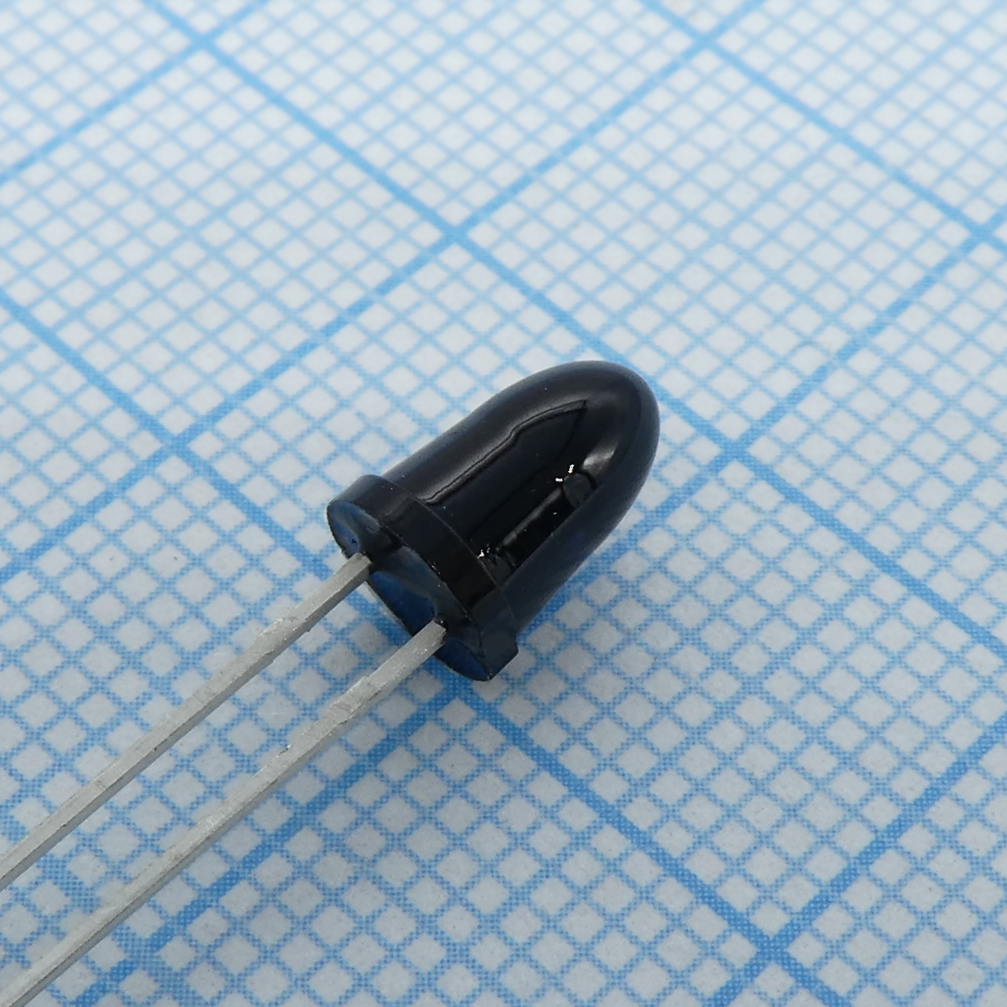 SFH 4555 - Инфракрасный светодиод 5мм 850нм 550мВт/стерадиан при 100мА 5°