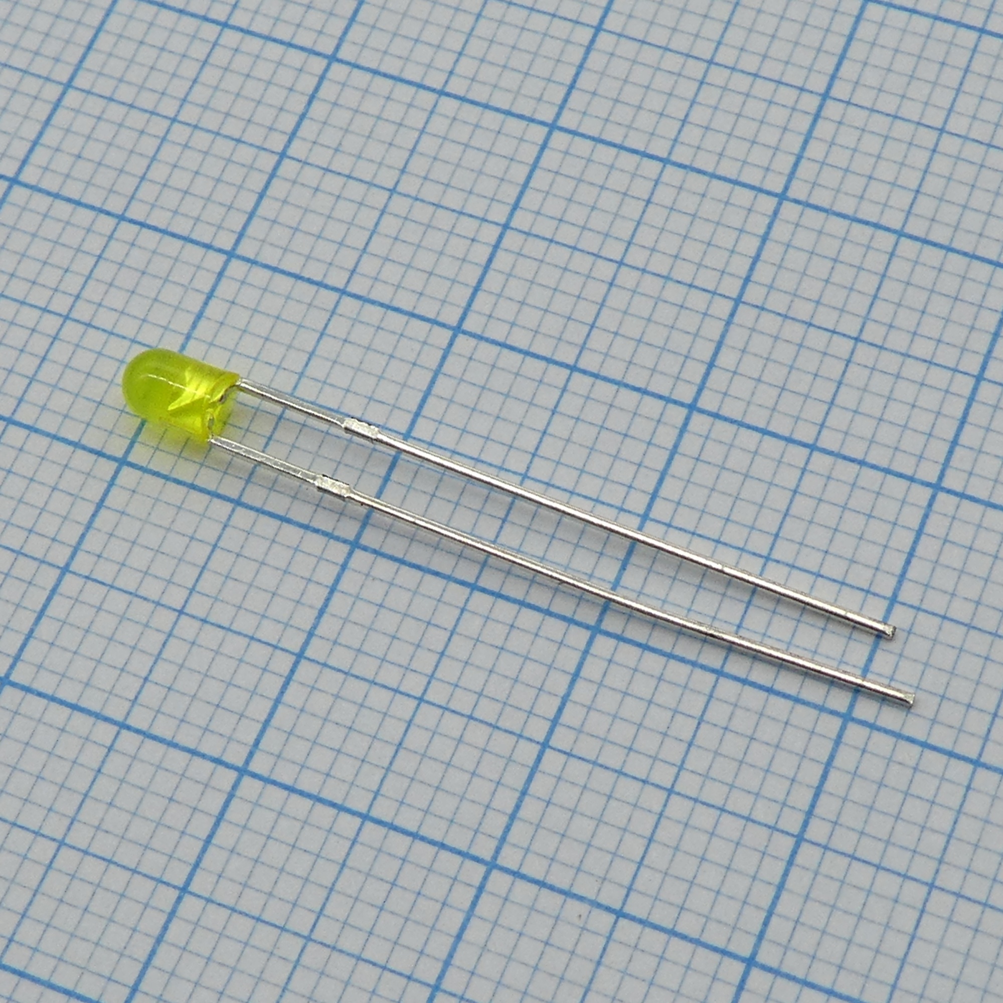 FYL-3004YD1L - Светодиод 3мм/желтый/588нм/45мкд/50°