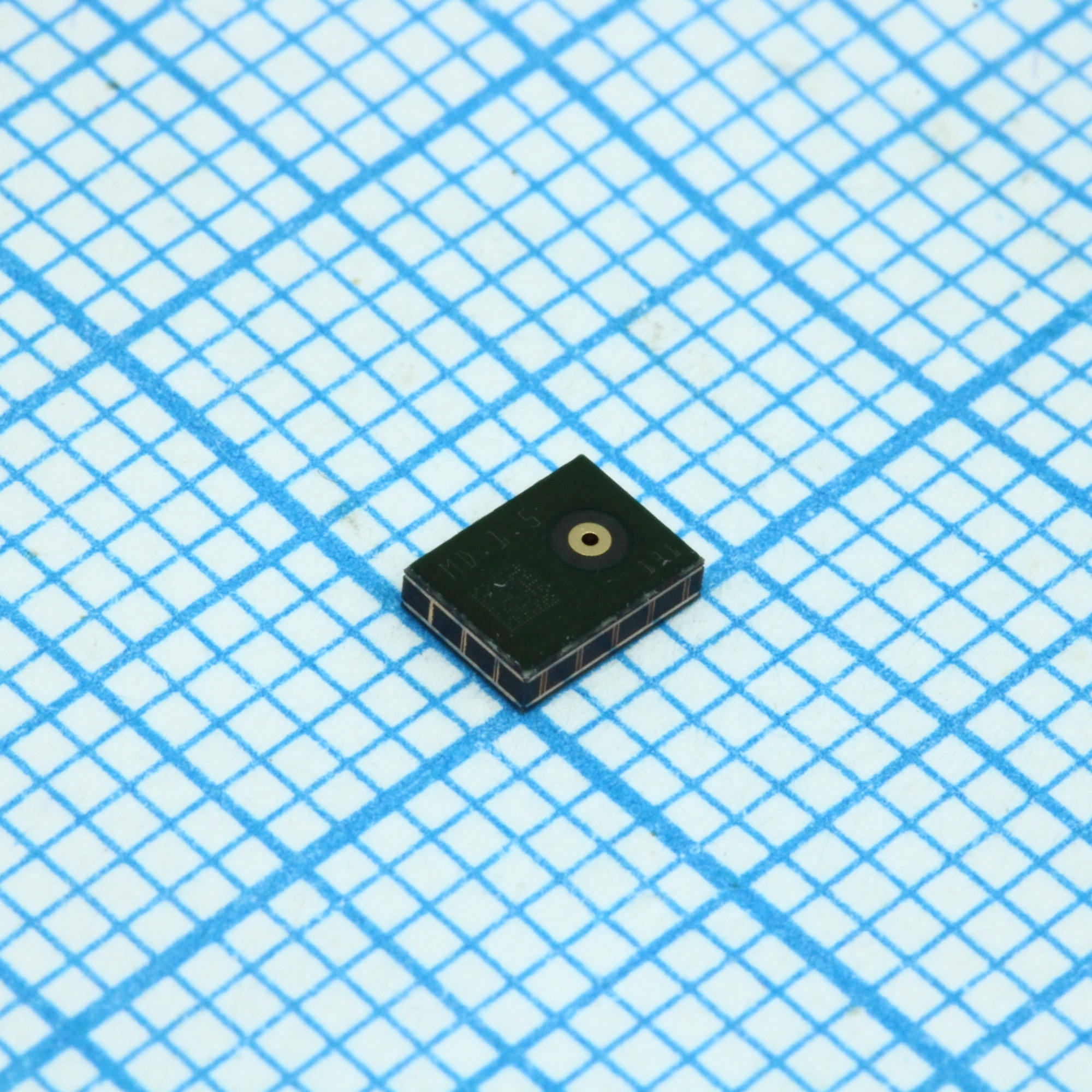 MP34DT05TR-A - MEMS цифровой микрофон многонаправленный 3.6В