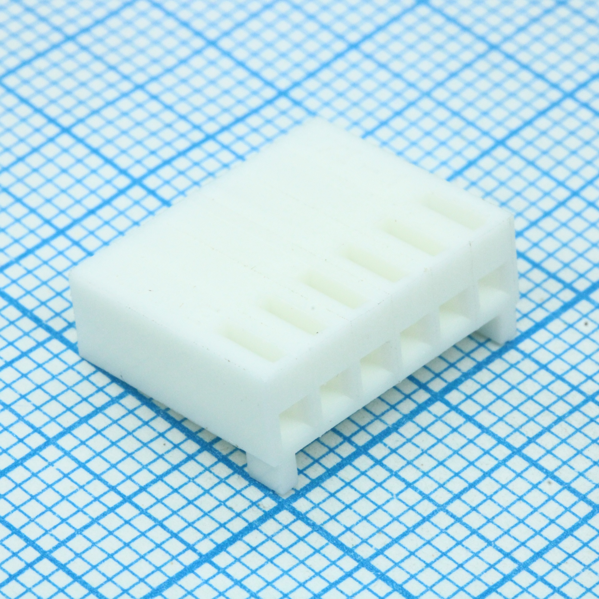 22013067 - Корпус однорядного разъема с шагом 2,54мм, серия 2695 на 6 контакта