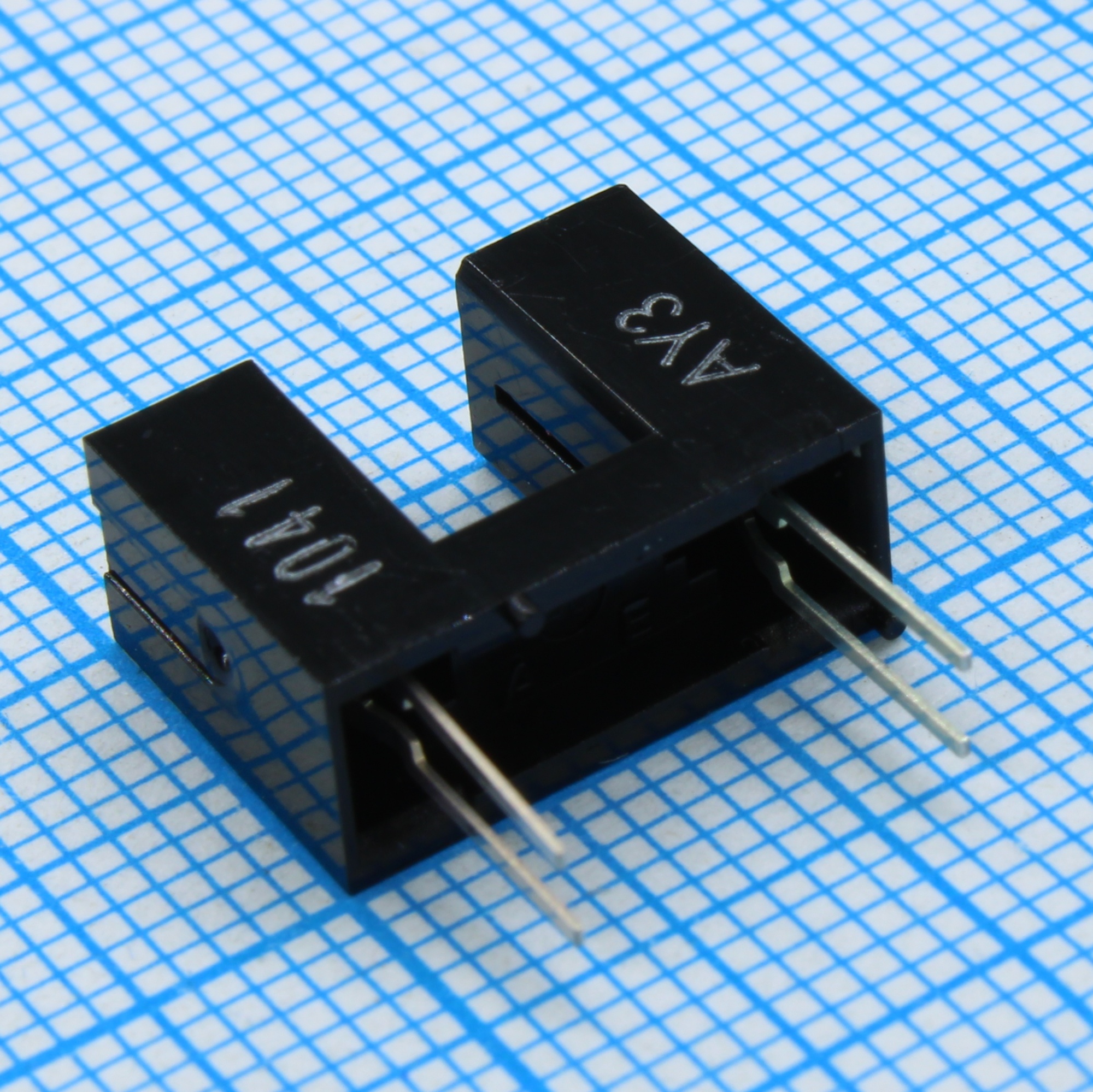 EESX1041 - Датчик оптический аналоговый с фототранзистором (ТНТ)