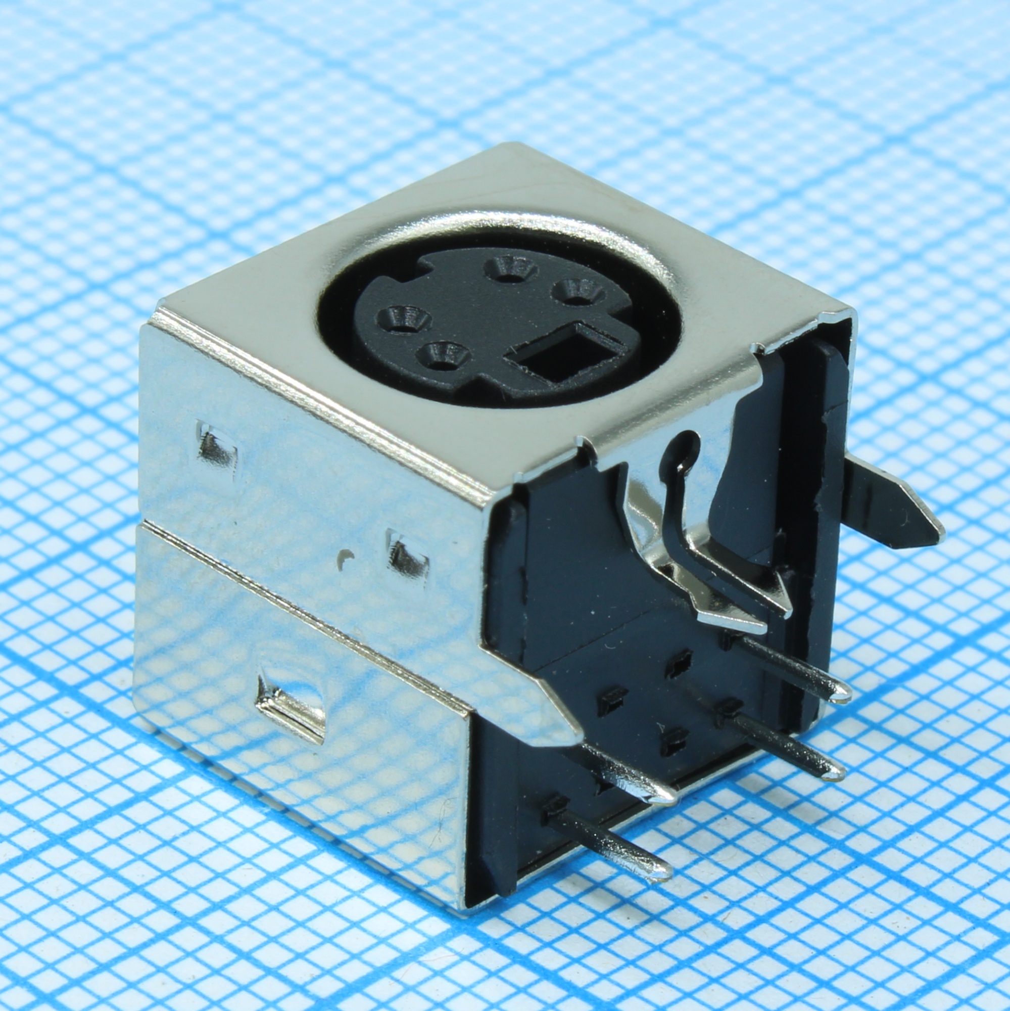 DS1093-01-BN40 - minidin 4конт (м) на плату экранированный без уха