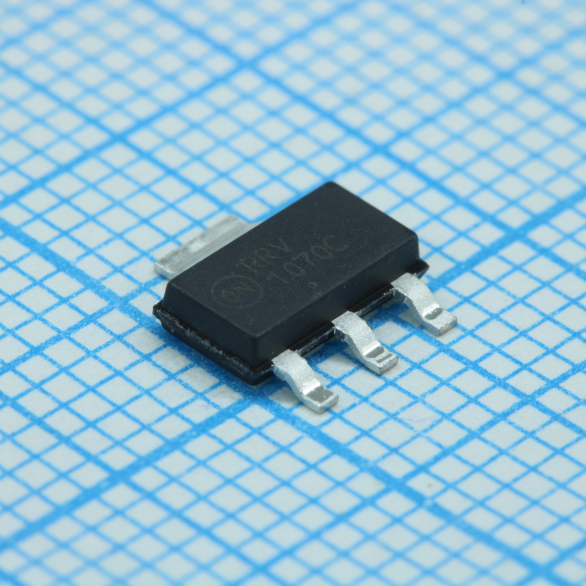 NCP1070STCT3G - Преобразователь импульсный обратноходовой SOT223