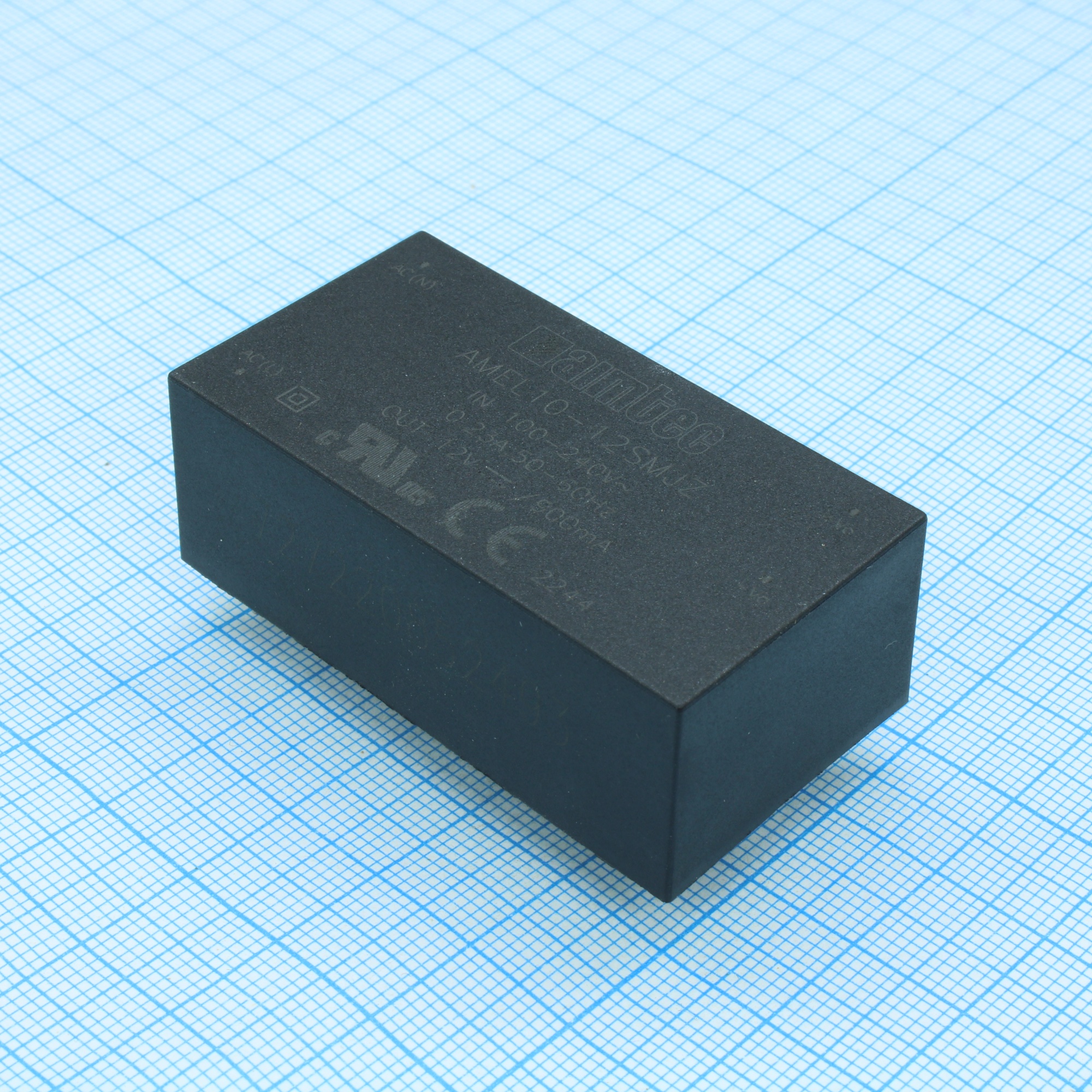 AMEL10-12SMJZ - AC/DC, 10Вт, вход 85…264В, выход 12В/0.9А, изоляция 4000В AC, КПД 81%, максимальная емкостная нагрузка не более 2000мкФ, 53.8x28.8x19мм, -25…70°C, пластик