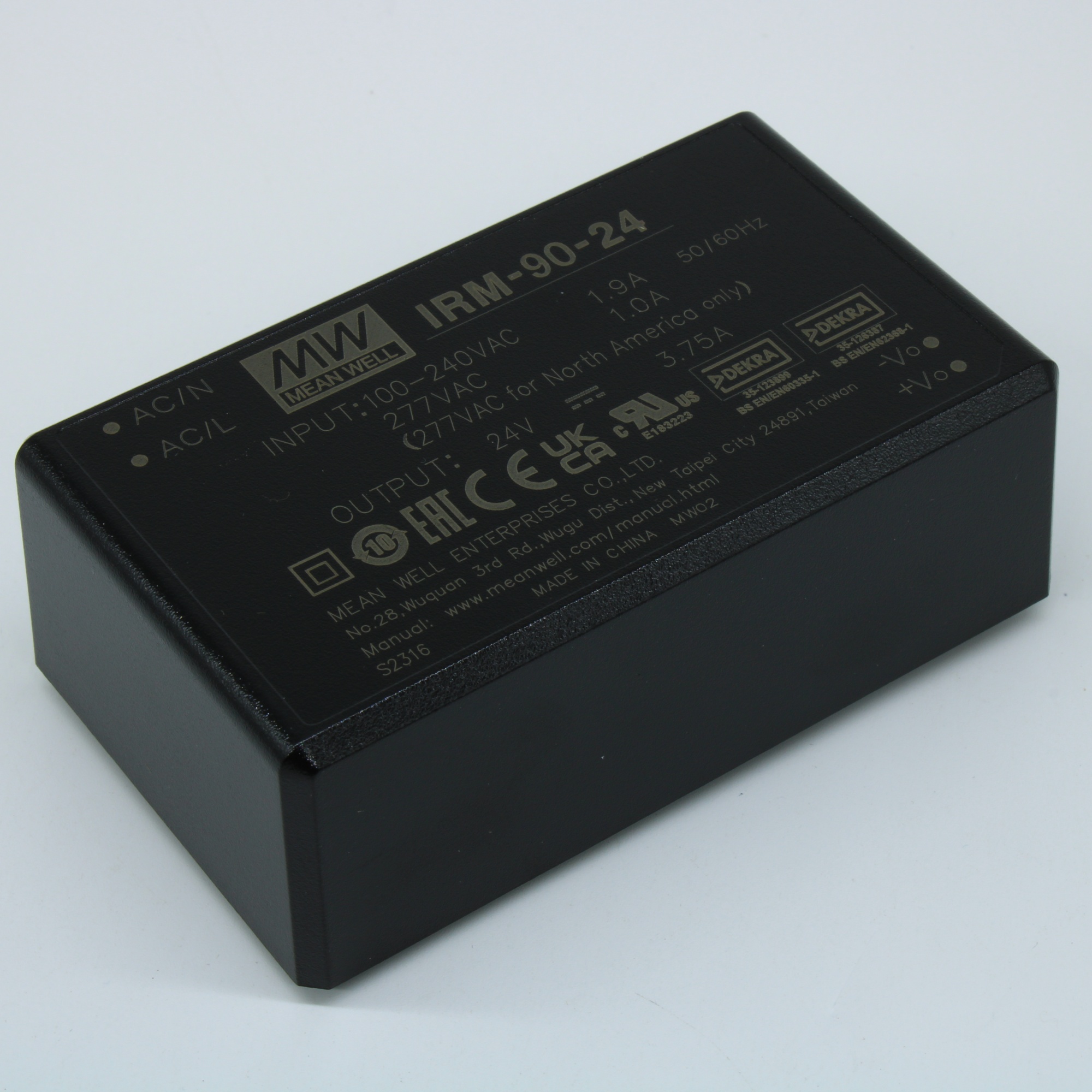 IRM-90-24 - AC-DC, 90Вт, вход 80…305В AC 47…63 Гц, выход 24В/3.75А, изоляция 4000В AC, в корпусе на плату 87x52x29.5мм, -30...+80°C