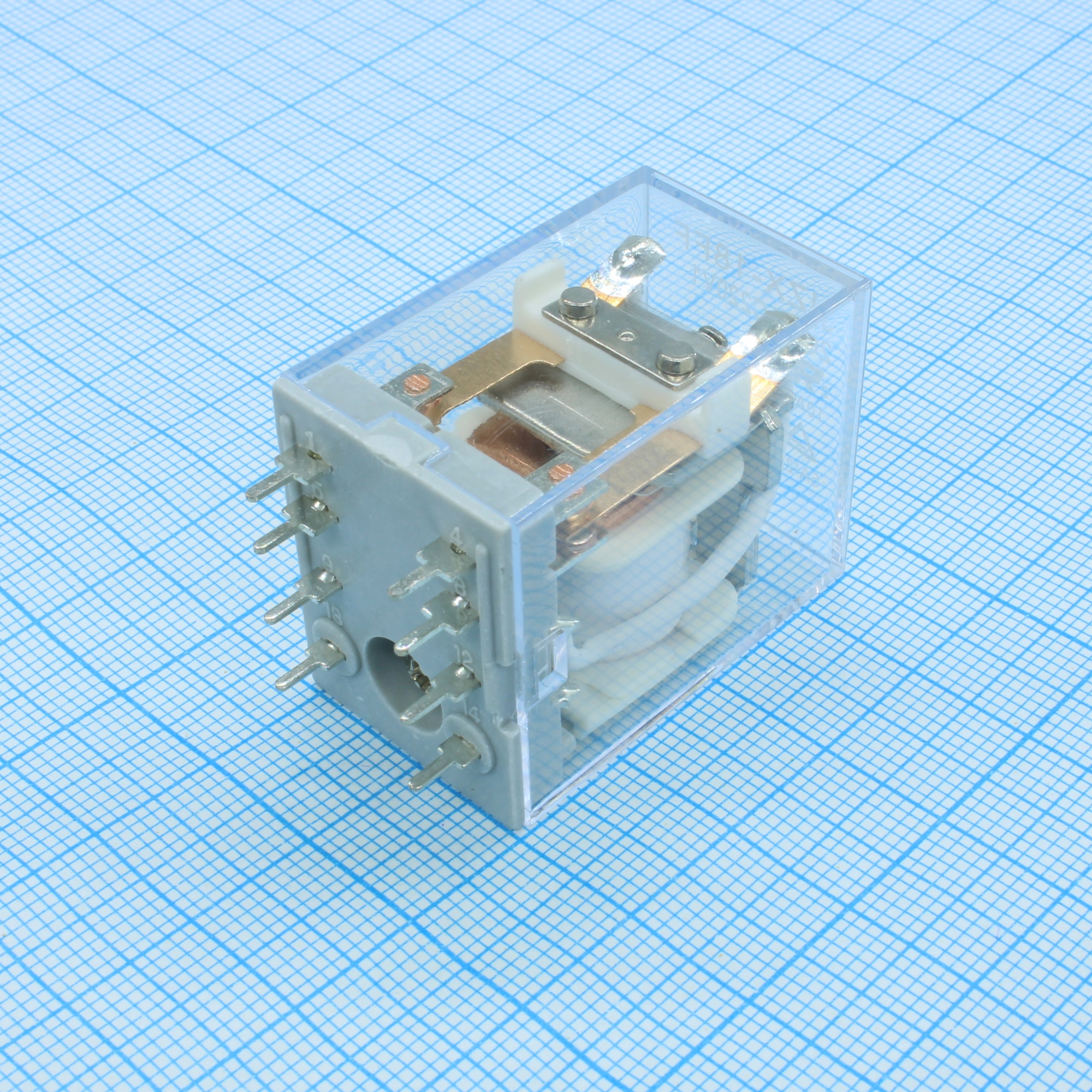 JZX-18FF-2C-B-AC220V-1 - Реле силовое 10А две контактных группы на переключение катушка 220В AC