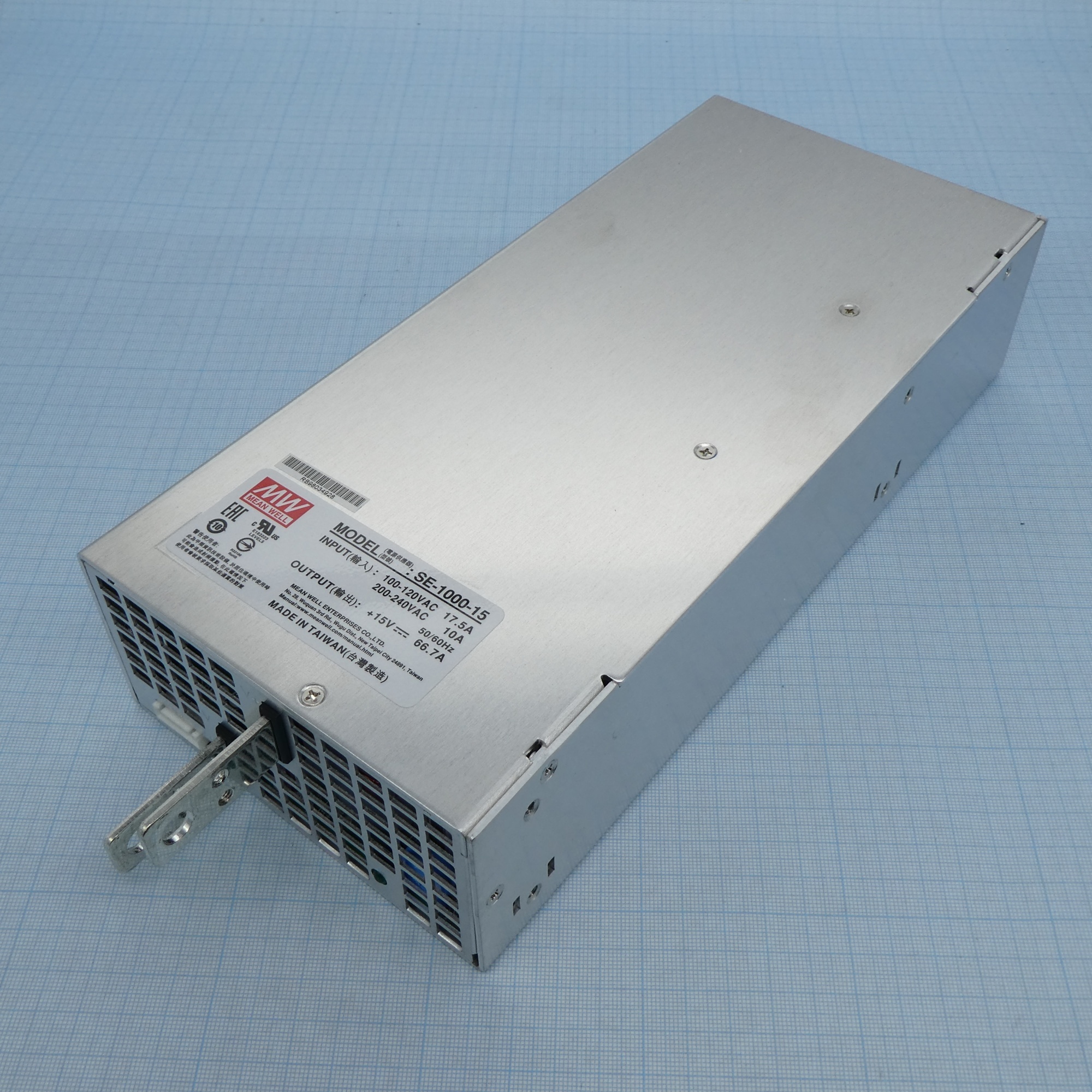 SE-1000-15 - AC-DC, 1000Вт, выход 15В/0…66.7A, рег. вых=-5+10%Uном, вход 180...264VAC, 47...63Гц / 254...370VDC, изоляция 3000В AC, в кожухе 278x127х63.5мм, -20…+60°С