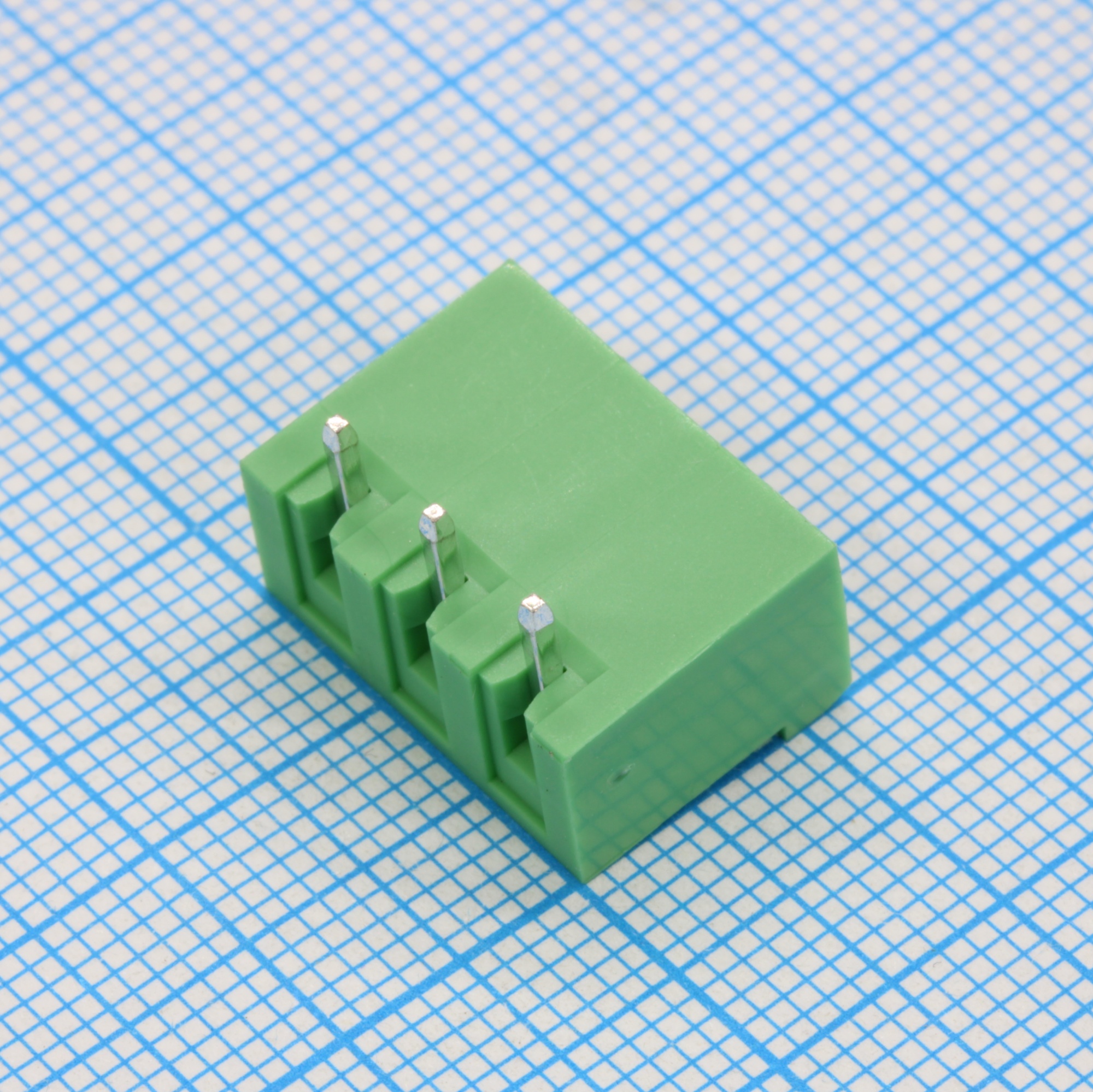 2EGTRC-5.0-03P-14-100 - Разъемный клеммный блок на плату, 3 контакта. Серия 2EGTRC-5.0