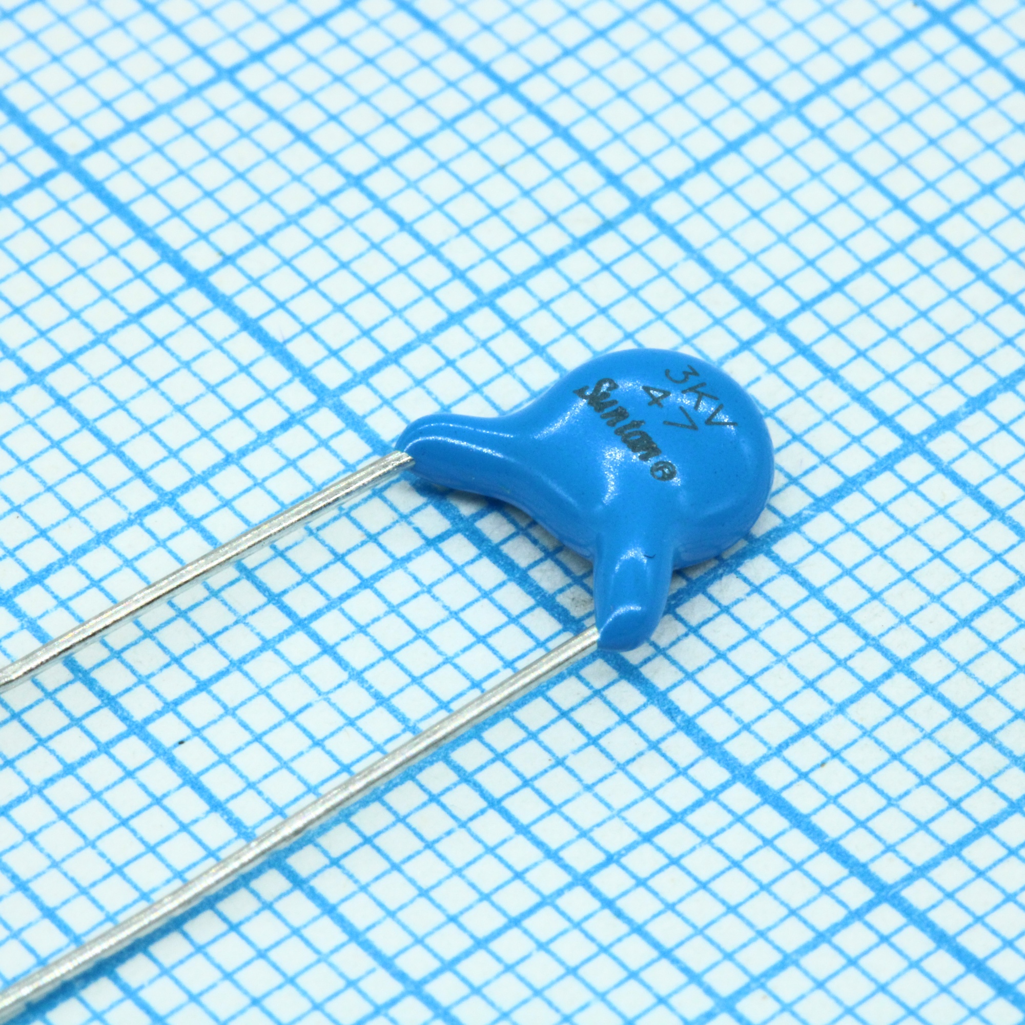 TS16003F470KSBSC0R - Конденсатор керамический 47пФ 3000В SL(+350 -1000ppm/°C) ±10% радиальные выводы 7.5мм 85°С россыпь