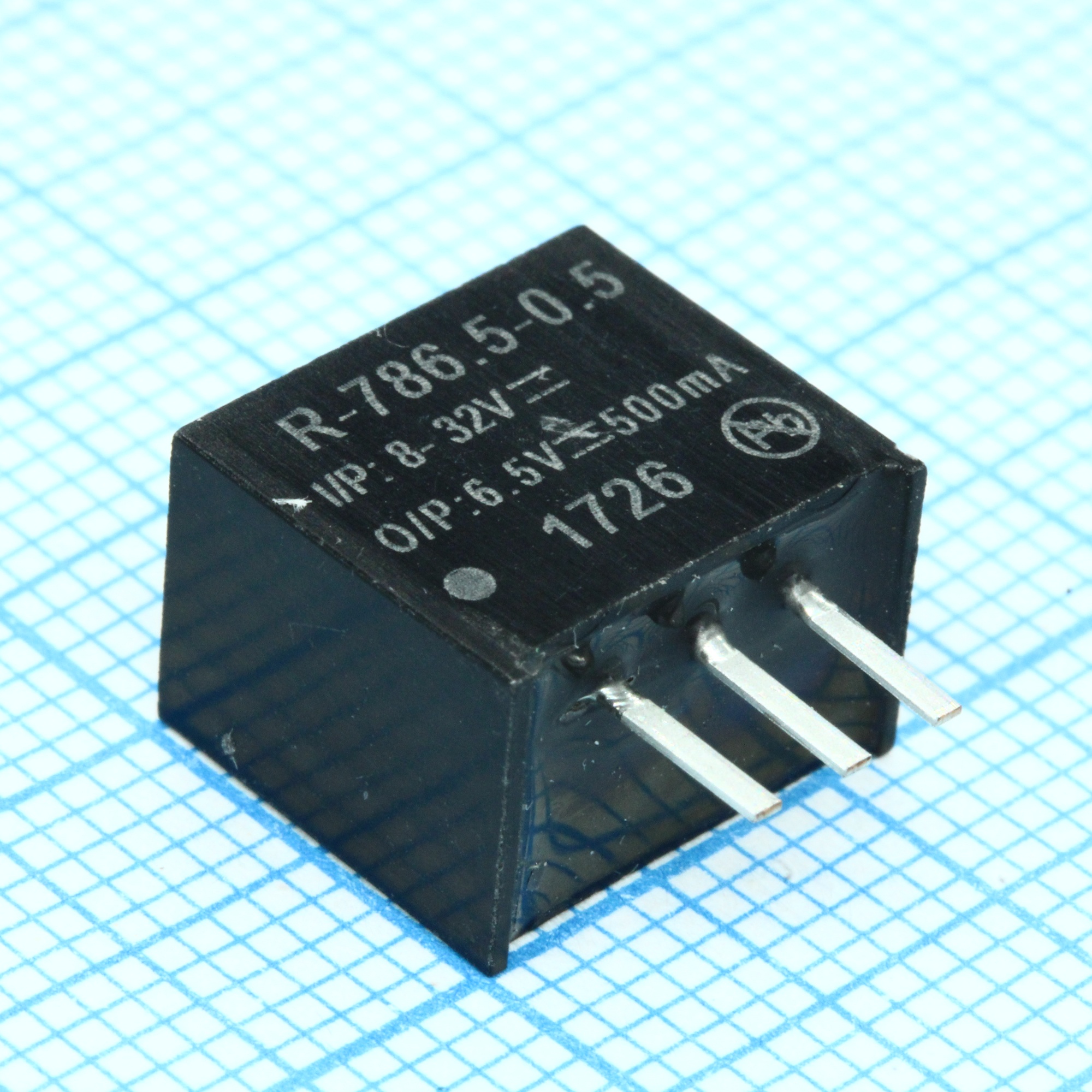 R-786.5-0.5 - Преобразователь DC/DC без изоляции вход 8-32В выход 6,5В 0,5А 3,25Вт SIP3