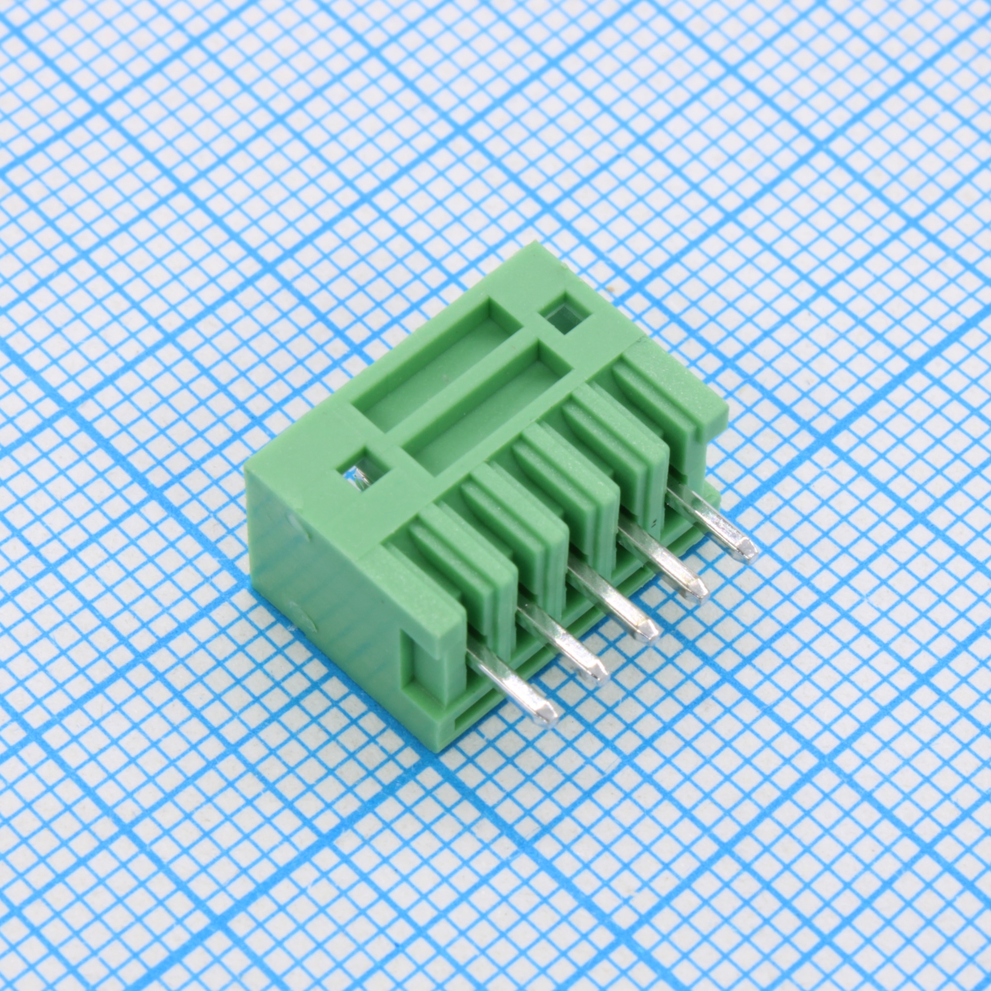15EGTVC-2.5-05P-14-00 - Разъемный клеммный блок на плату, 5 контактов. Серия 15EGTVC-2.5