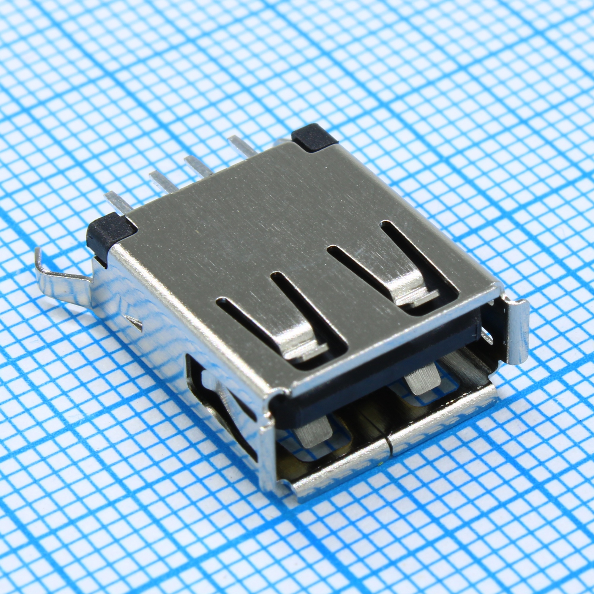 DS1095-10-BNB0 - Разъем USB 2.0  type A (розетка) на плату (TНT)