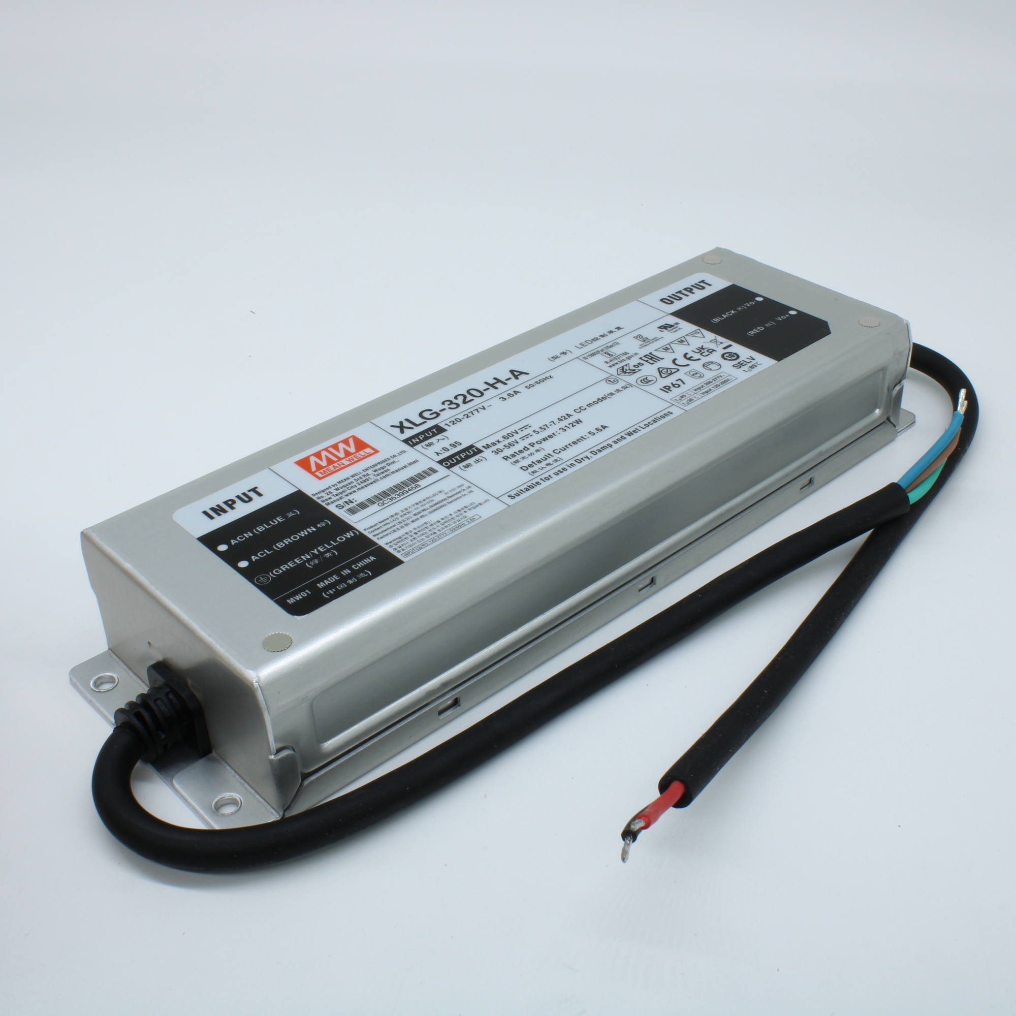 XLG-320-H-A - AC-DC, 312Вт, стабилизатор тока, IP67, вход 100…305В AC, 47…63Гц, ККМ, выход 5600(2800…7420)мА/30…56В, изоляция 3750В AC, в кожухе 246х77х39.5мм, -40…+85°С (корпус), встр. потенциометр