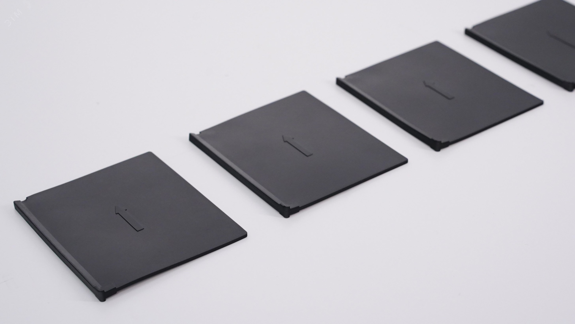 2 РАЗДЕЛИТЕЛИ ПОЛЮСОВ 3P SD160-250 SSDPB3P1625