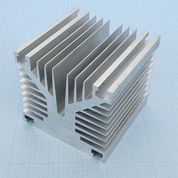 ОХЛАДИТЕЛЬ 0271  М20/1.5 - 110*110*167