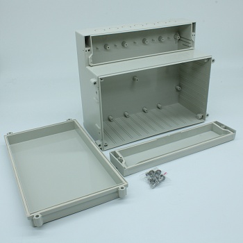 DC007LGNO - Двухсекционный корпус IP65 с крышкой на винтах, ABS пластик светло-серый