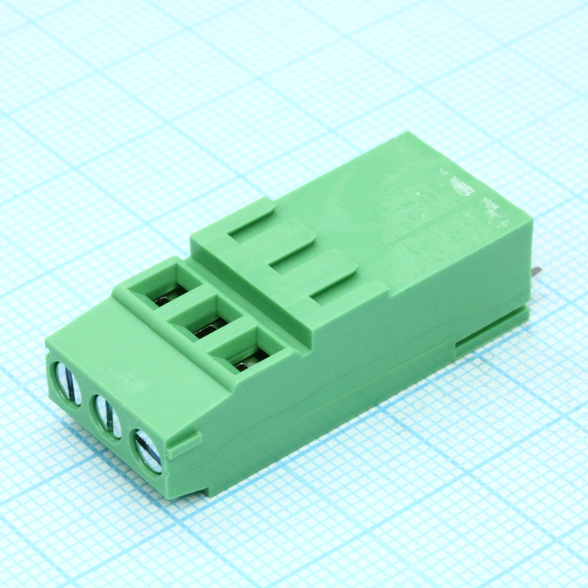 DG500HH-5.0-03P-14-00A(H) - Винтовой клеммный блок c рельефной обоймой, 3 контакта. Серия DG500HH-5.0