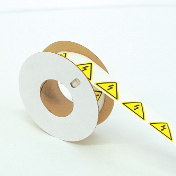 Знак молния NPP-50/1-ZM - Маркировочная наклейка, на клеевой основе знак "МОЛНИЯ", треугольник, сторона 50 мм, цвет желтый, в упаковке 250 наклеек