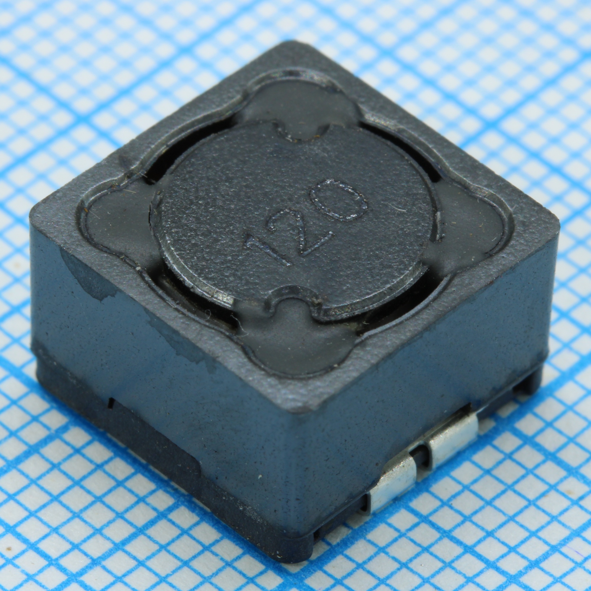 SRR1208-120ML - Катушка индуктивности силовая проволочная экранированная 12мкГн ±20% 1кГц 19Q-Фактор феррит 4.8A 0.025Ом по постоянному току лента на катушке