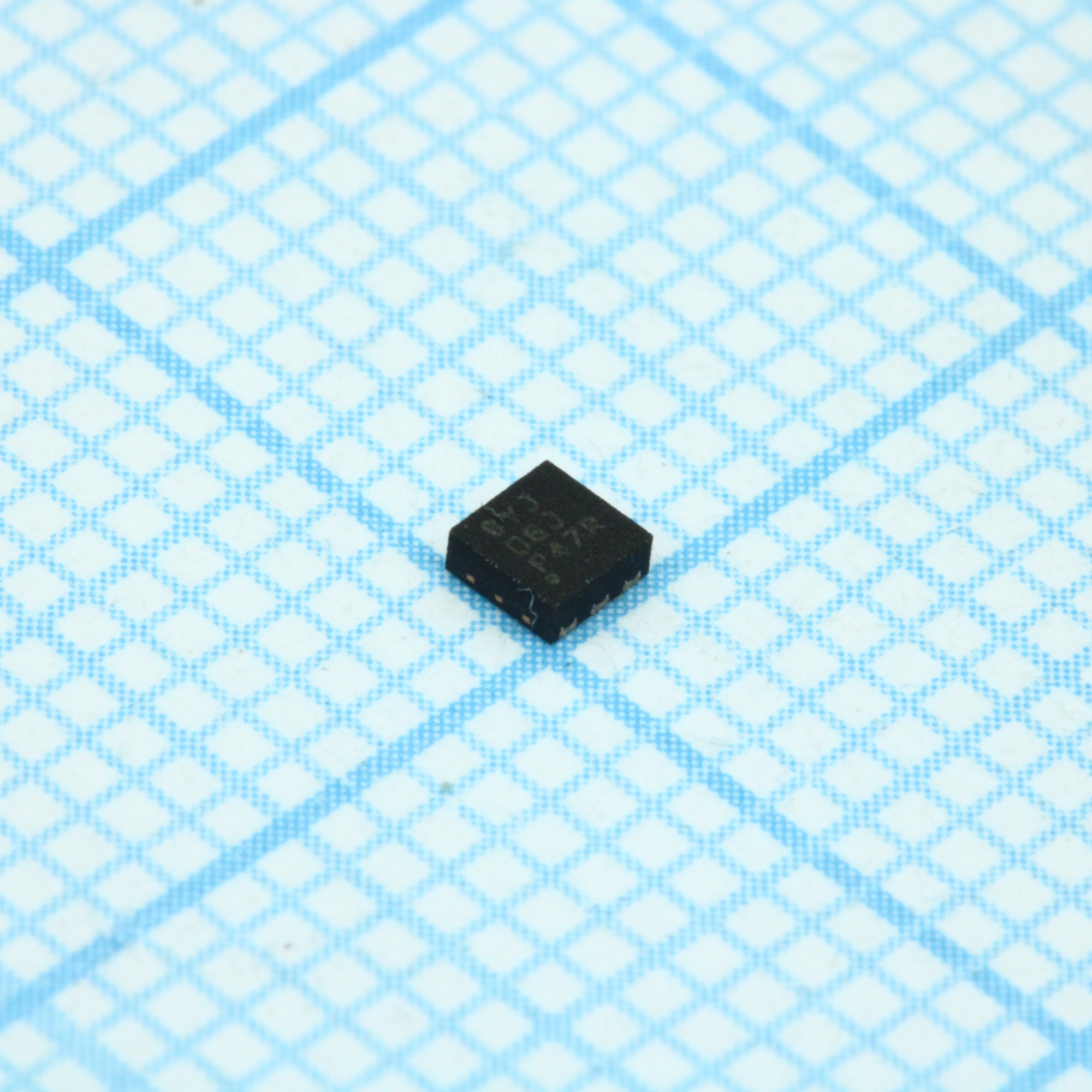 TPS62240DRVR - Преобразователь постоянного тока понижающий синхронный подстраиваемый выход 0.3А