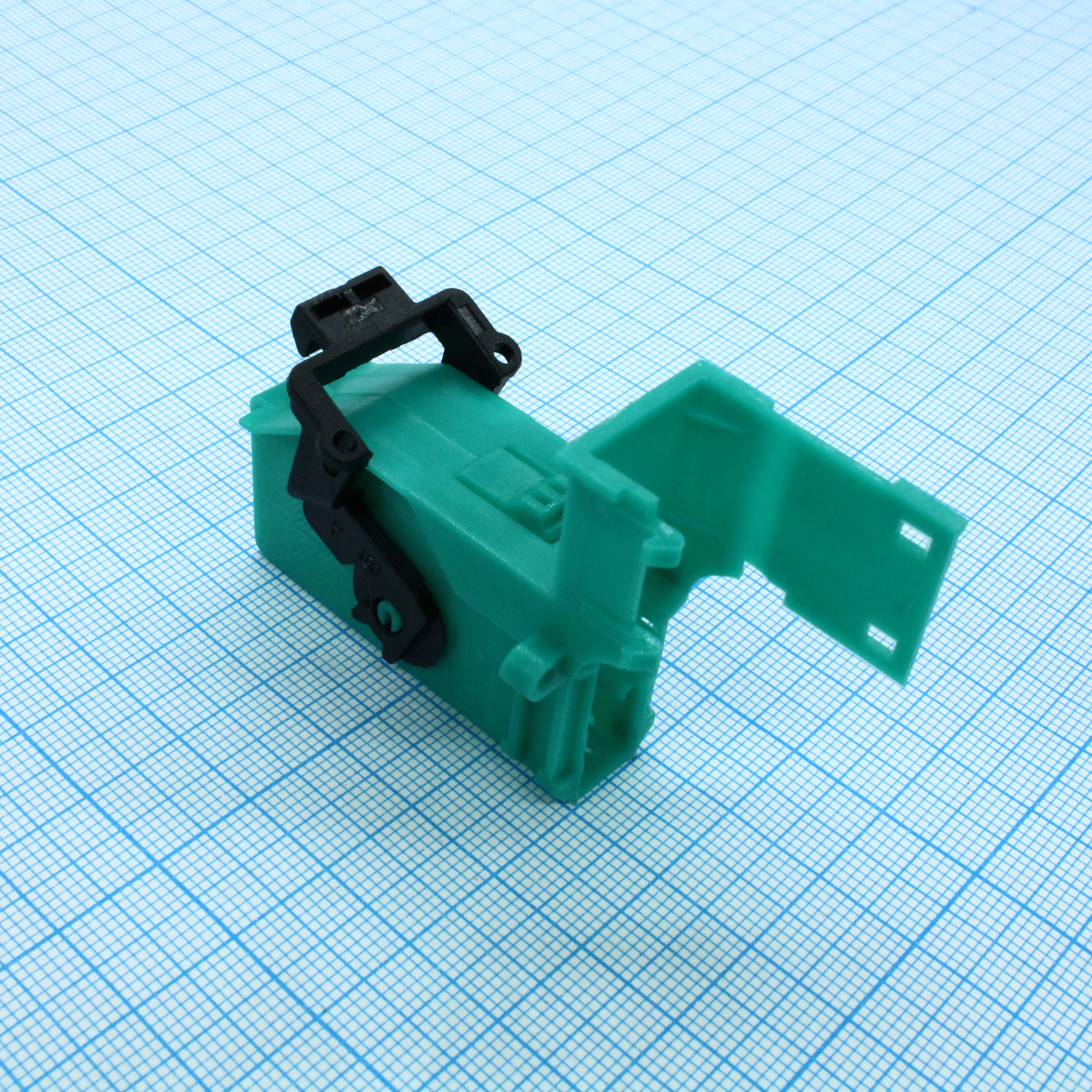 СЦНК.434438.147  зеленый - Колодка гнездовая в сборе