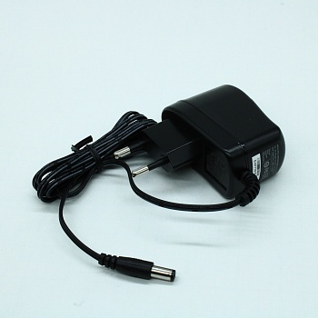 GSM06E09-P1J - AC-DC, 6Вт, сетевой адаптер, выход 9В/0.66А, вход 85...264В AC, 47...63 Гц, 32x66x42.5мм, 0...+50°C, для медицинского применения