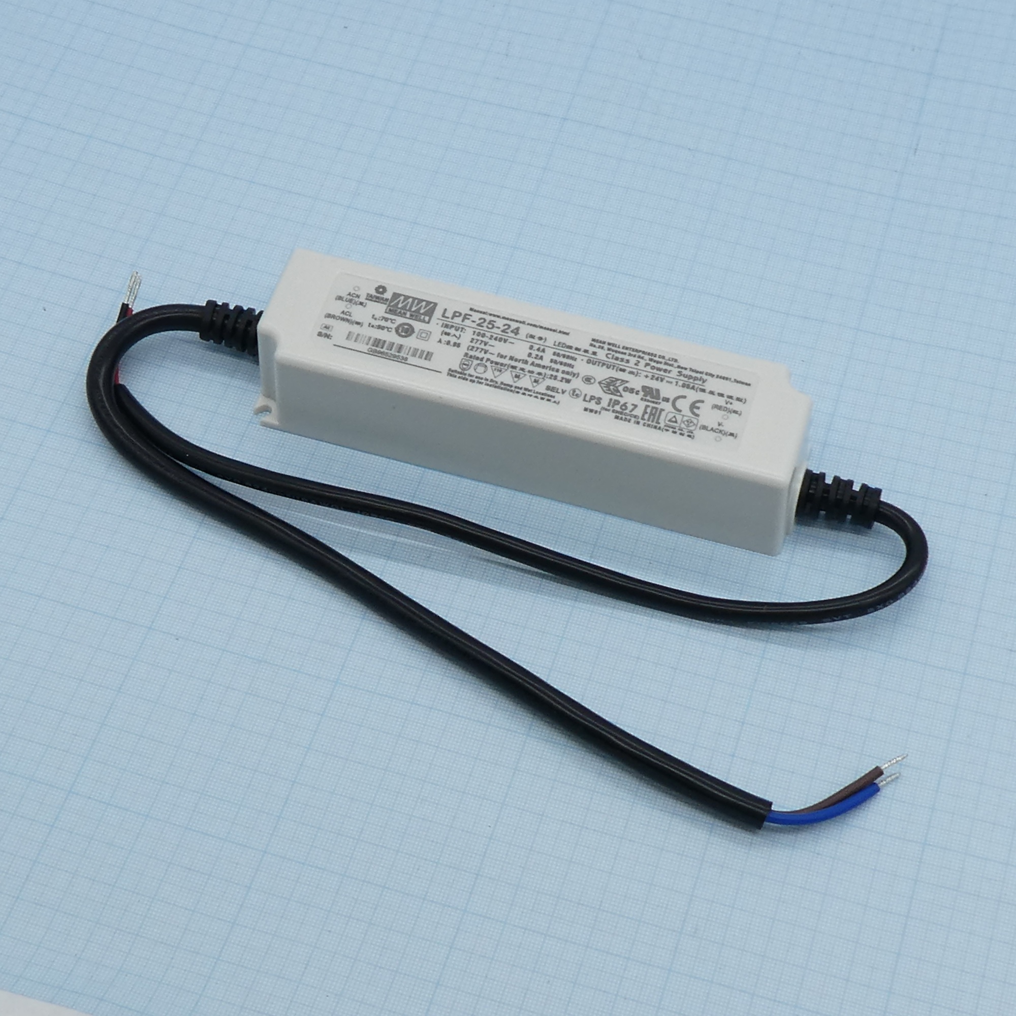 LPF-25-24 - AC-DC, 25Вт, вход 90…305В AC, 47…63Гц /127…431В DC, выход 24В/1.05А, ККМ, изоляция 3750В AC, IP67, в кожухе 148х40х32мм, -40…+70°С