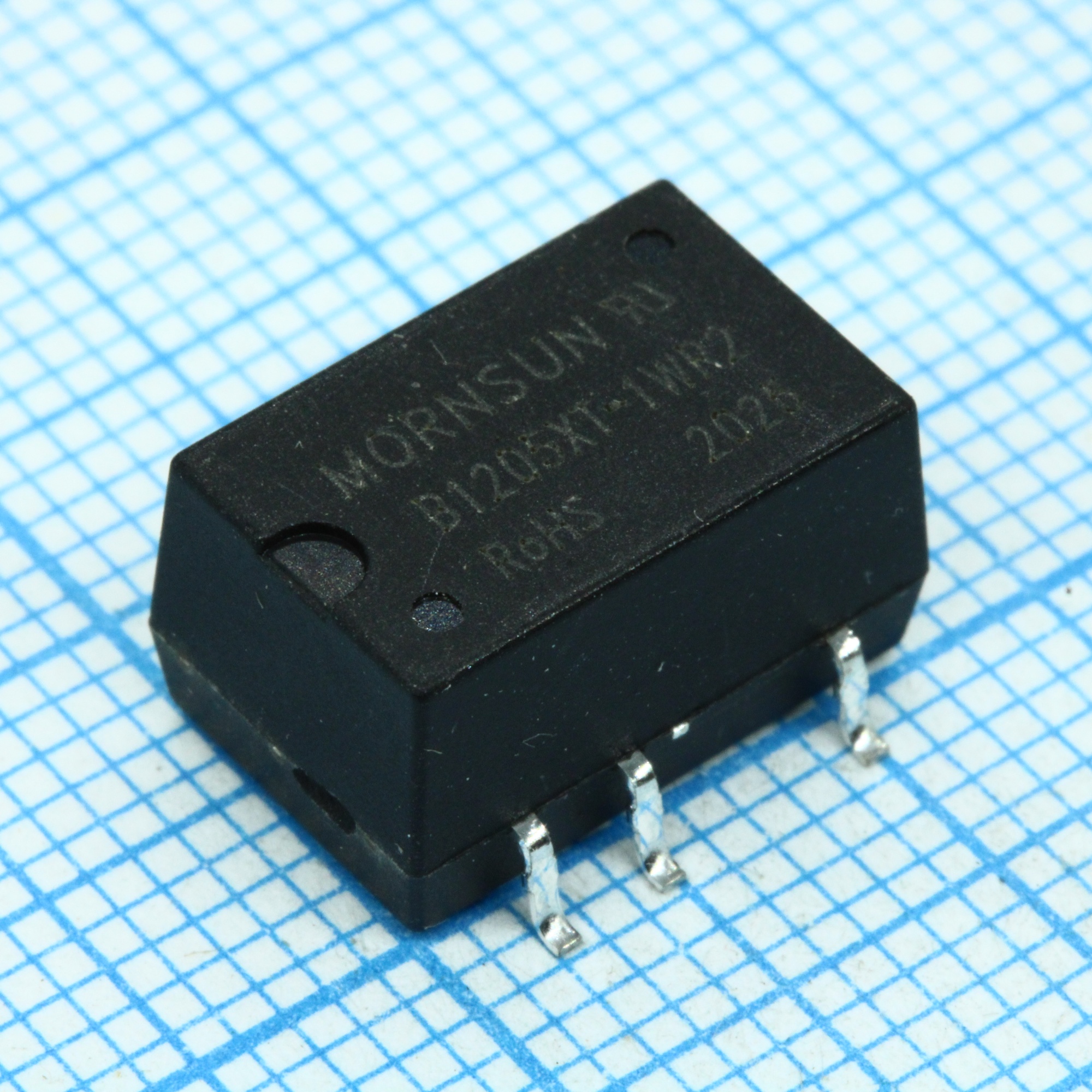 B1205XT-1WR2 - DC/DC преобразователь, 1Вт, вход 10.8-13.2В, выход 5В/200мА