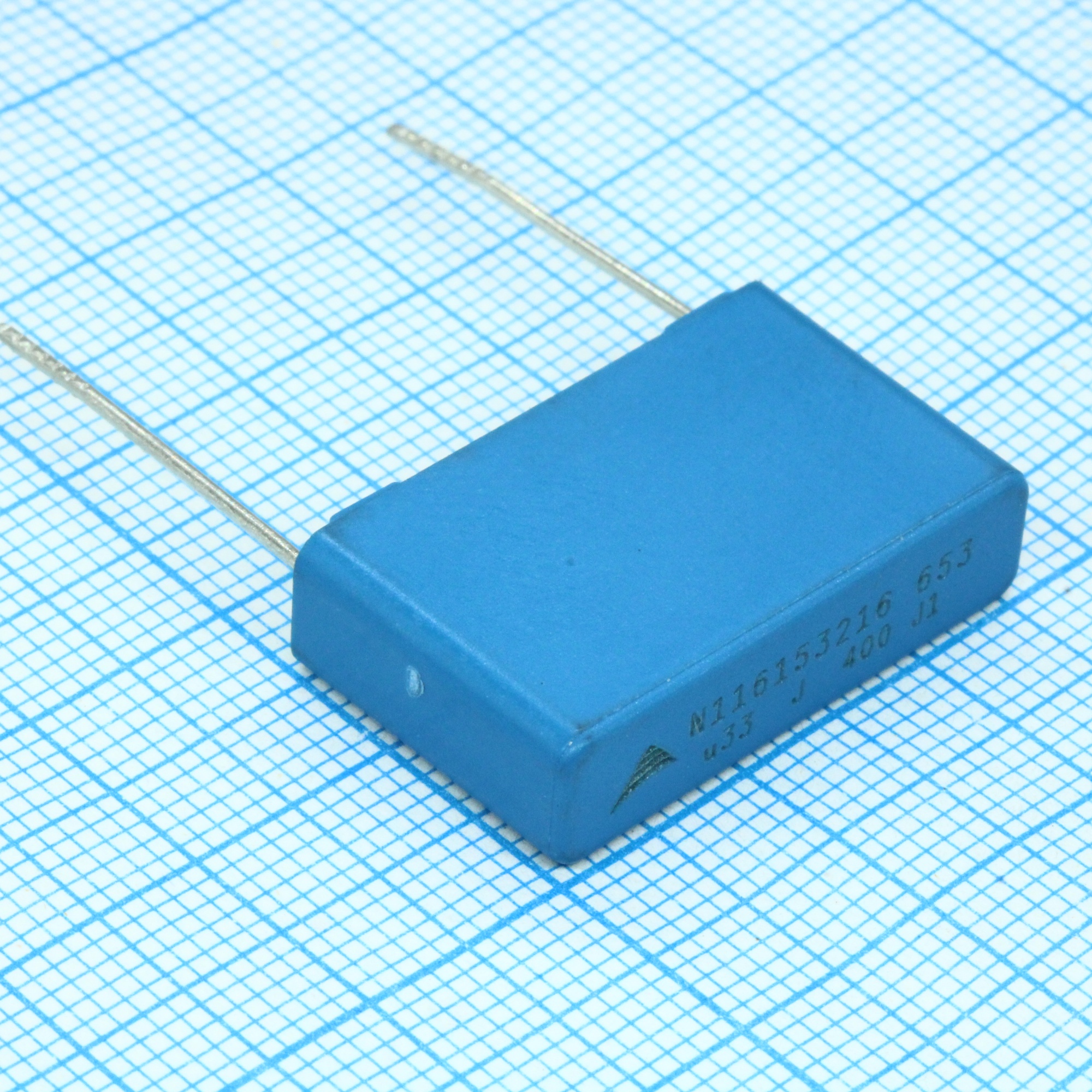 B32653A4334J189 - Конденсатор металлоплёночный полипропиленовый 0.33мкФ ±5% 400В радиальный