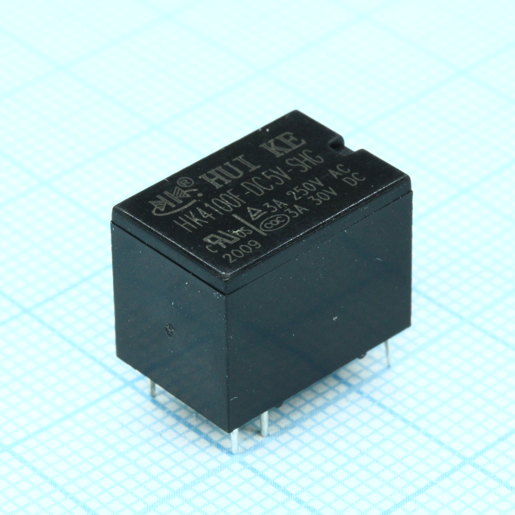 HK4100F-DC5V-SHG - Сигнальное реле 3А одна контактная группа-два направления катушка 5В 0.2Вт