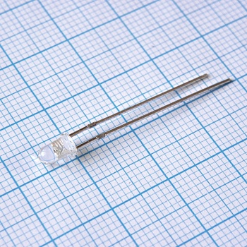 FYL-3014UYC1A - Светодиод 3мм/желтый/588нм/1800мкд/прозрачный/30°