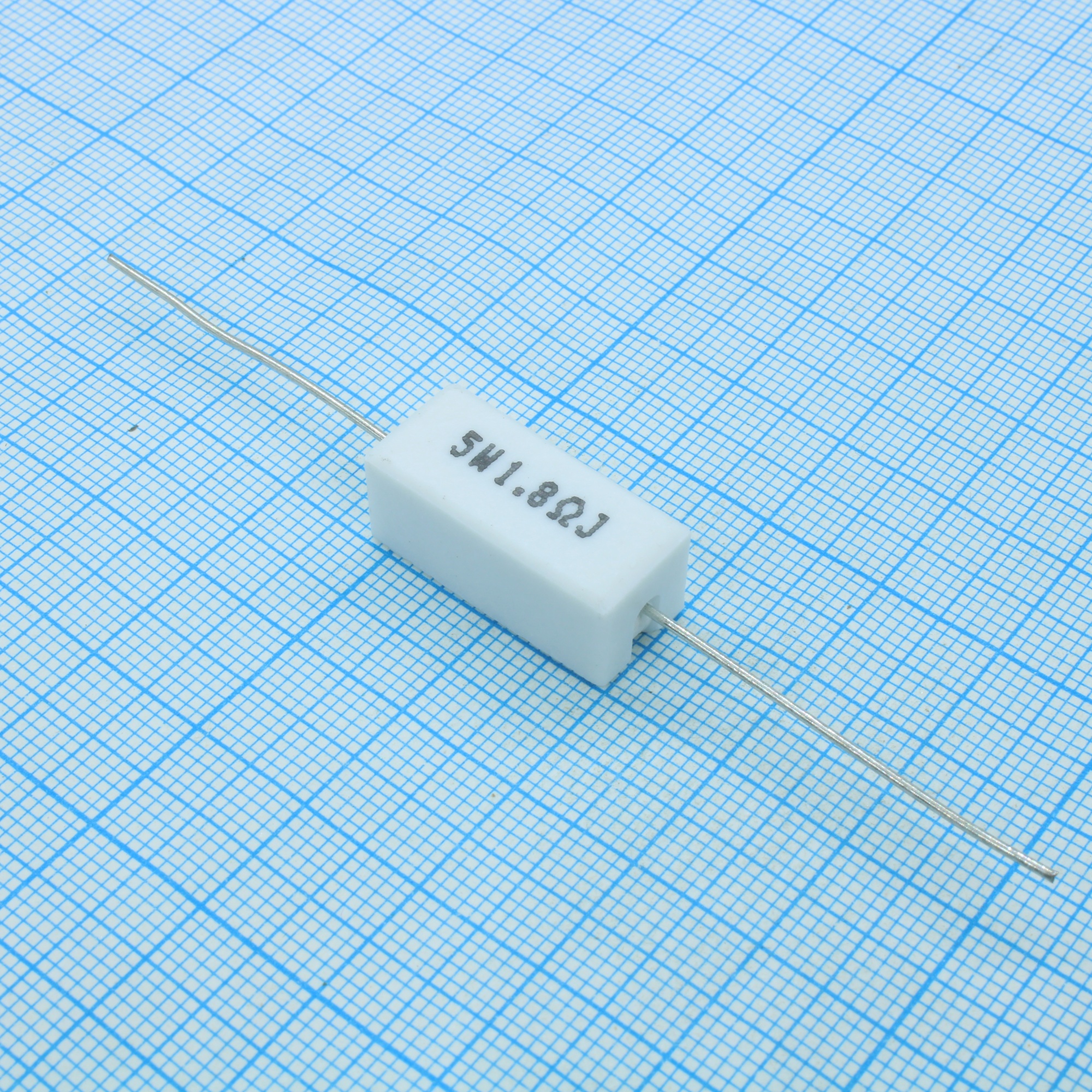 SQP5WJ1R8B - Резистор цементный аксиальный 1.8Ом ±5% 5Вт